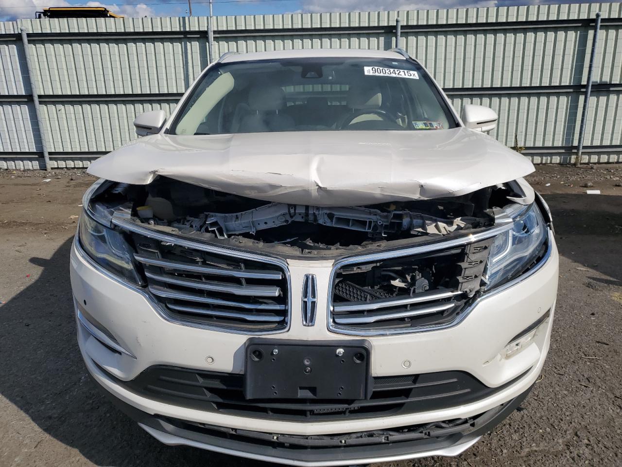 2018 Lincoln Mkc Reserve Белый vin: 5LMCJ3D96JUL22505