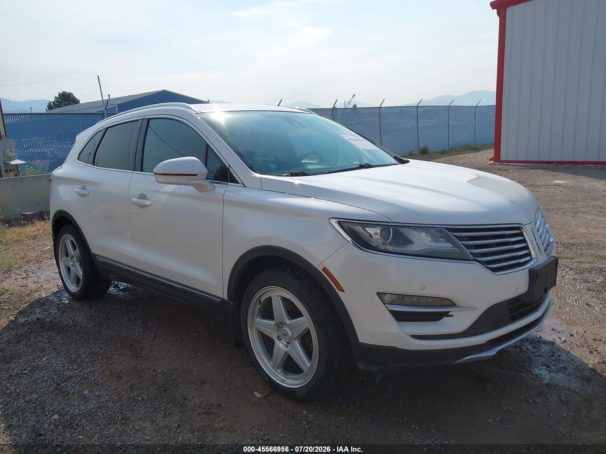2018 Lincoln Mkc Reserve White vin: 5LMCJ3D9XJUL14617
