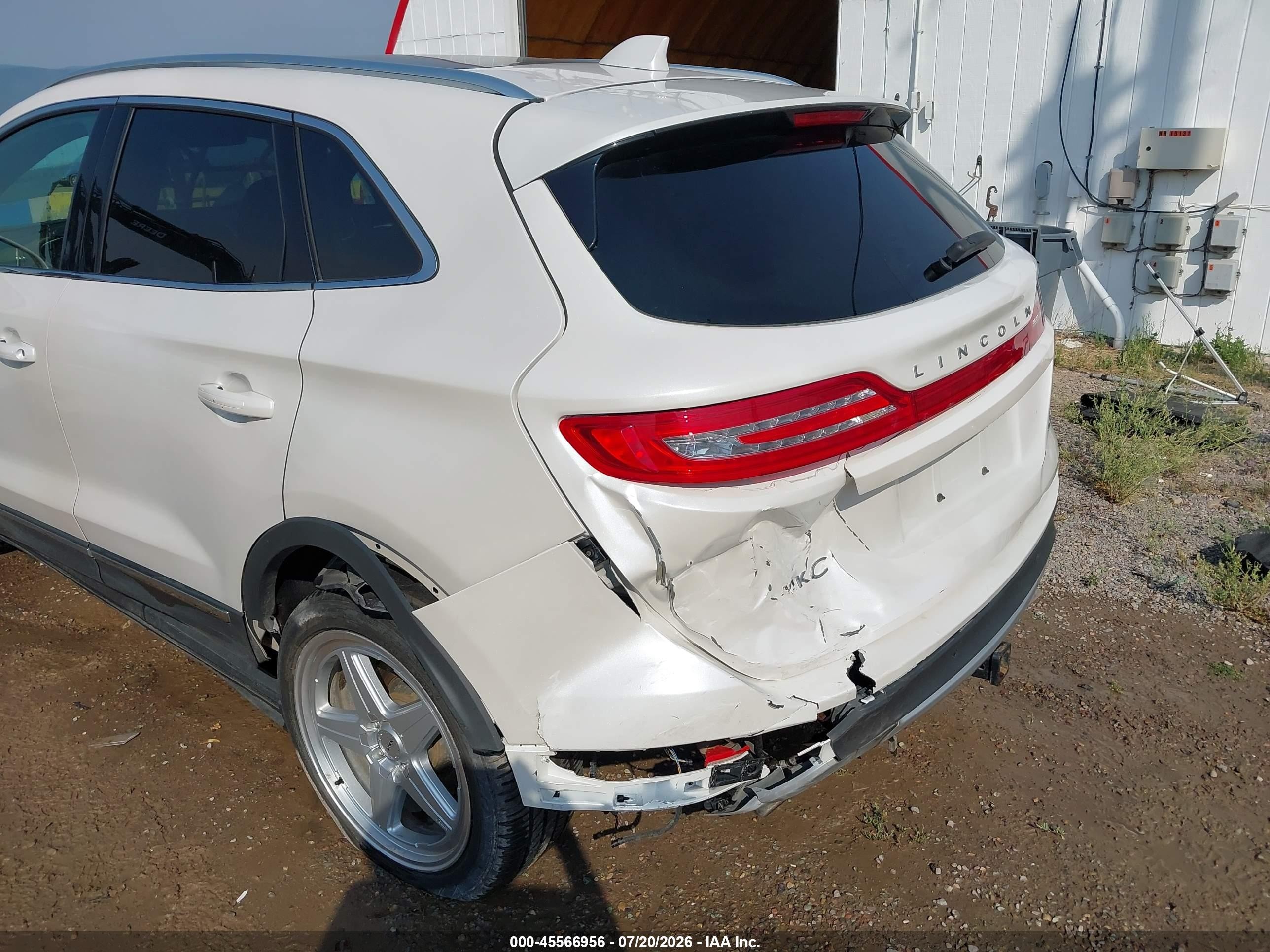 2018 Lincoln Mkc Reserve White vin: 5LMCJ3D9XJUL14617