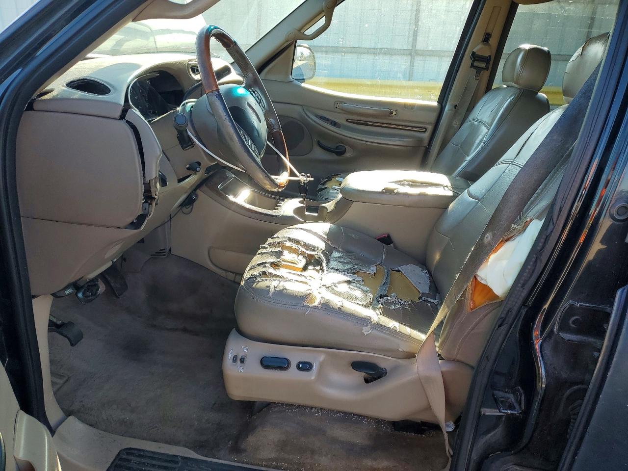 2000 Lincoln Navigator Black vin: 5LMEU27A5YLJ36051