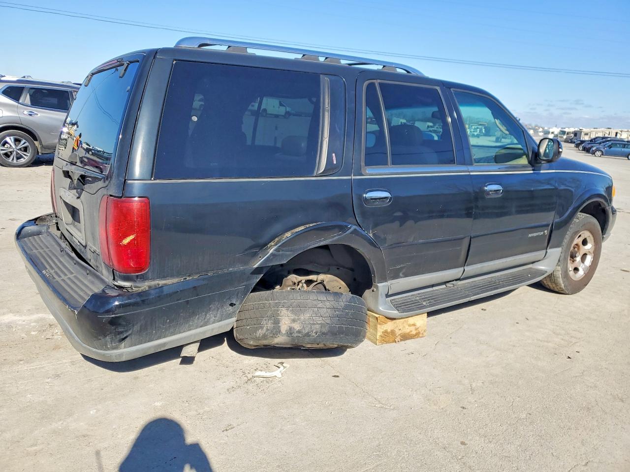 2000 Lincoln Navigator Black vin: 5LMEU27A5YLJ36051
