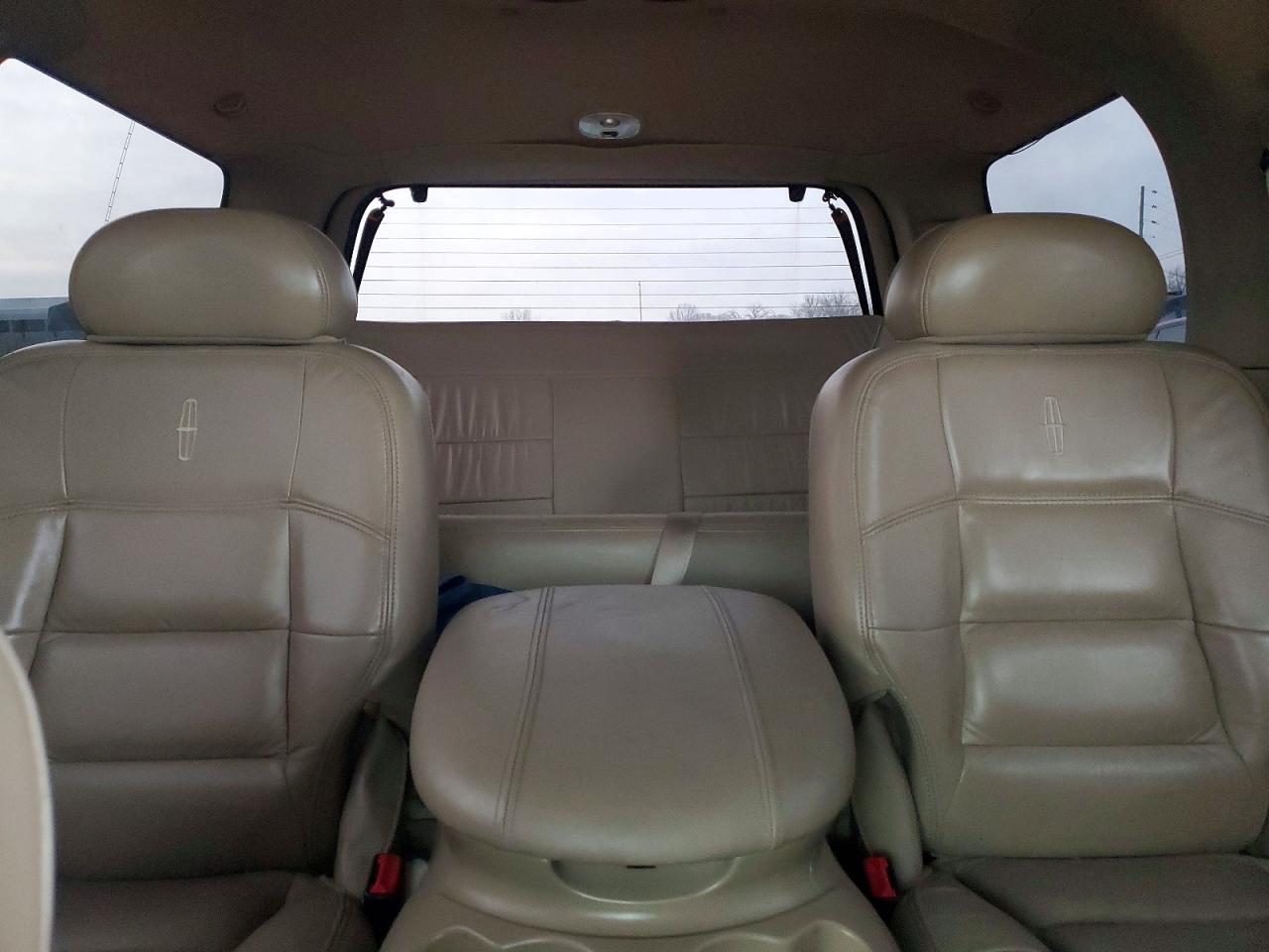 2001 Lincoln Navigator Black vin: 5LMEU27R01LJ09013
