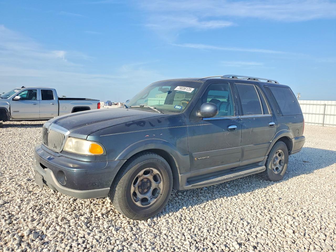 5LMEU27R01LJ18200