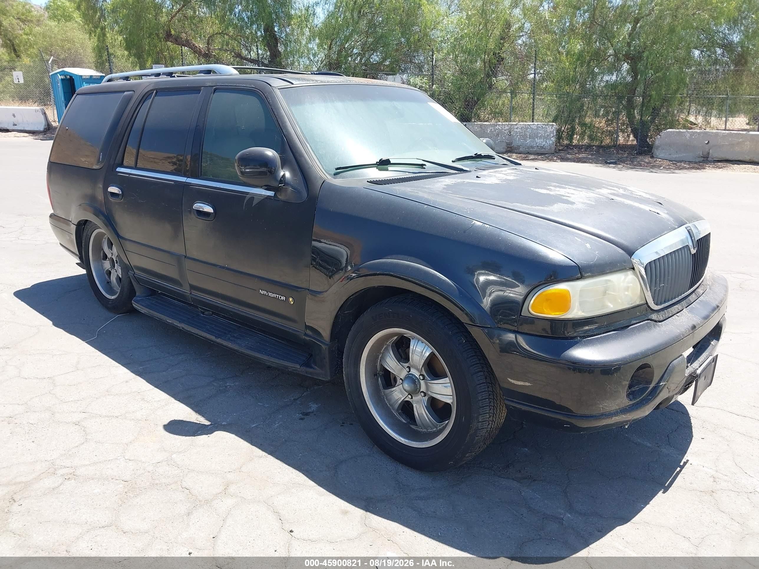 5LMEU27R22LJ01240