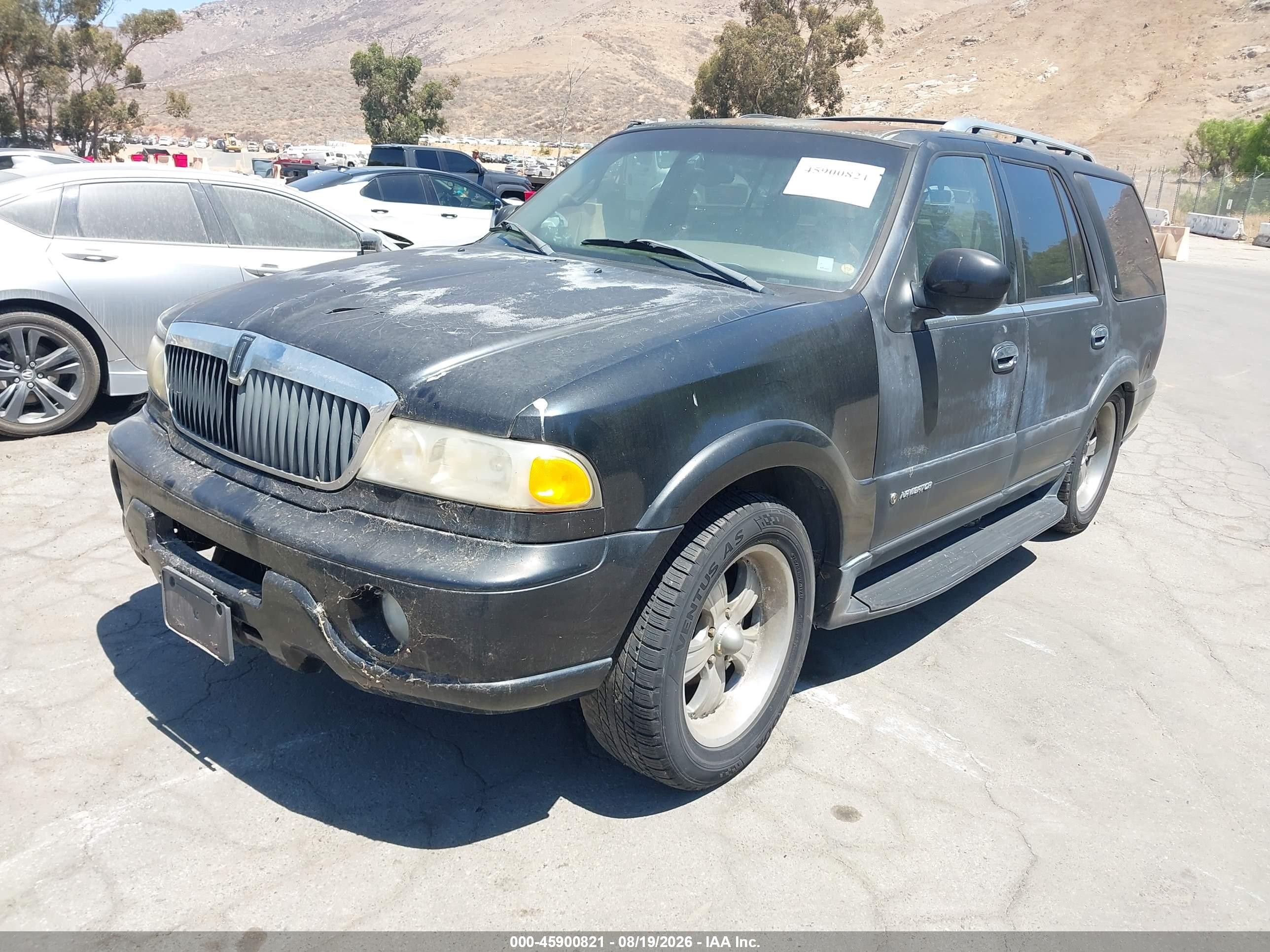 2002 Lincoln Navigator Black vin: 5LMEU27R22LJ01240