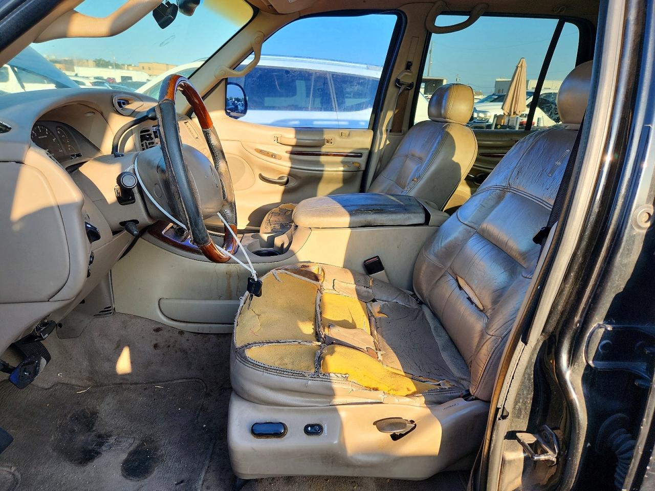 2002 Lincoln Navigator Black vin: 5LMEU27R72LJ06501