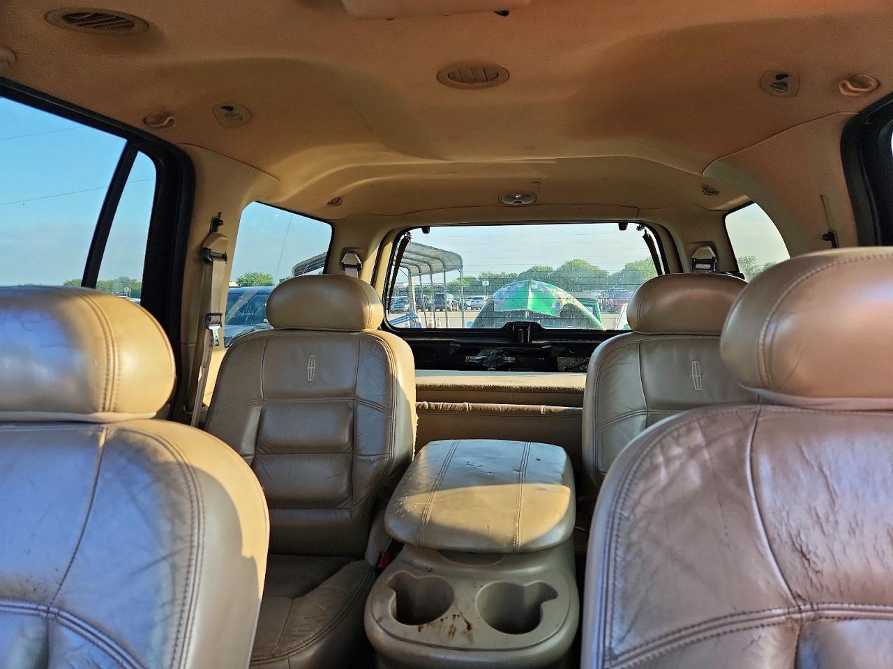 2002 Lincoln Navigator Black vin: 5LMEU27R72LJ06501