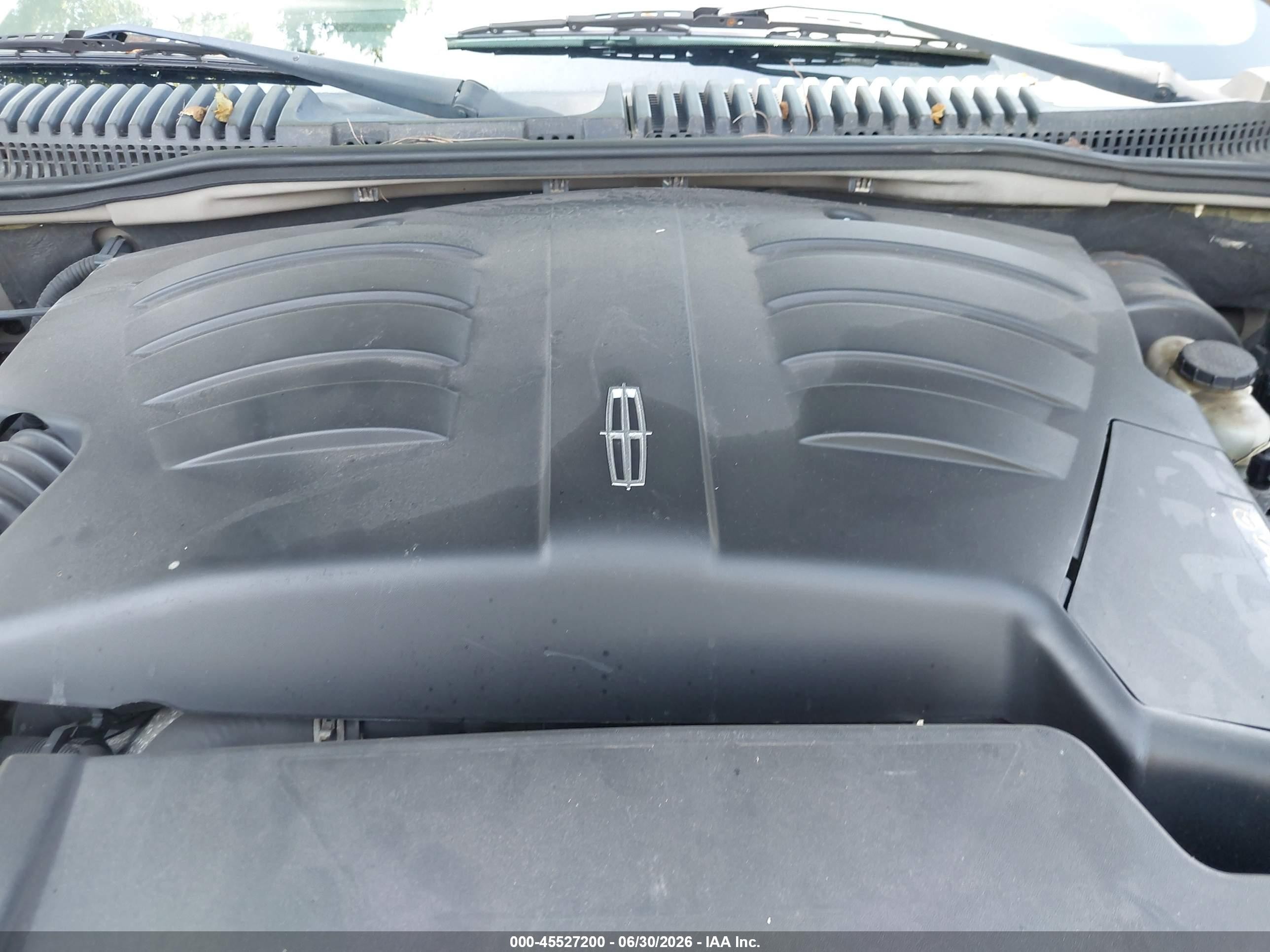 2004 Lincoln Aviator   Beige vin: 5LMEU68H14ZJ21685