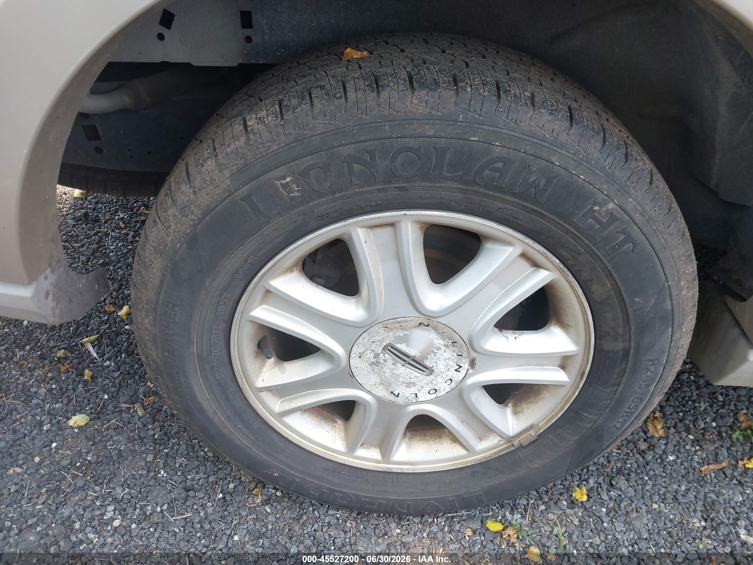 2004 Lincoln Aviator   Beige vin: 5LMEU68H14ZJ21685