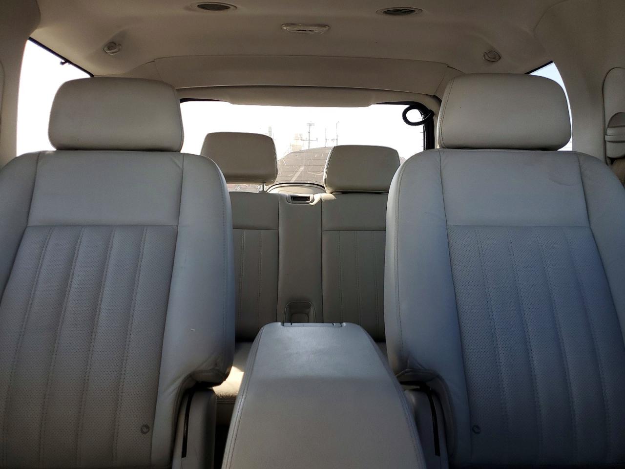2004 Lincoln Aviator Silver vin: 5LMEU68H14ZJ36008
