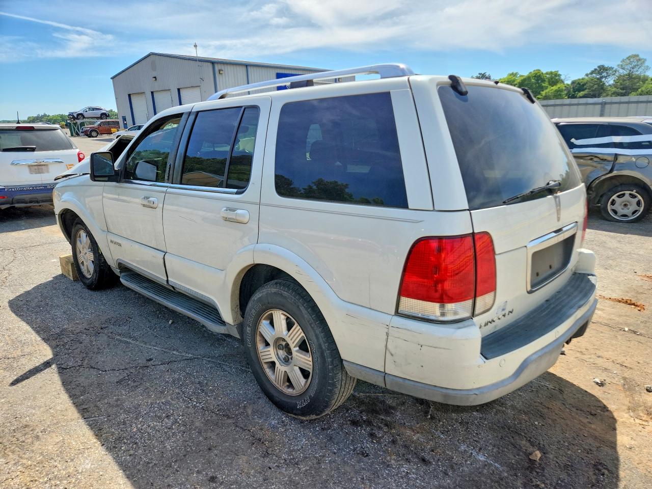 2003 Lincoln Aviator White vin: 5LMEU68H33ZJ01159