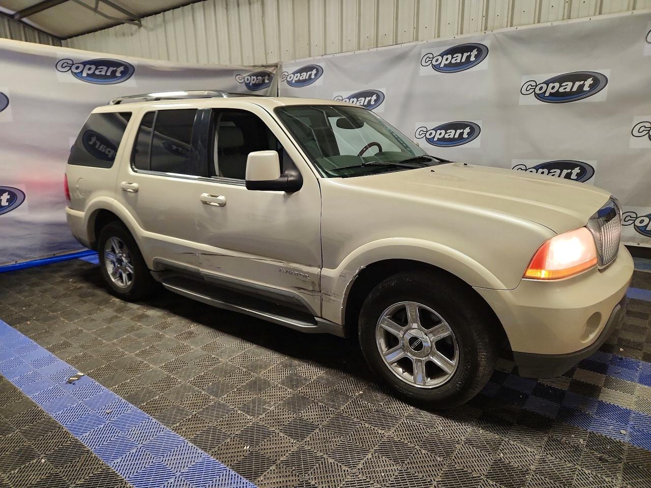 2005 Lincoln Aviator Cream vin: 5LMEU68H75ZJ01832