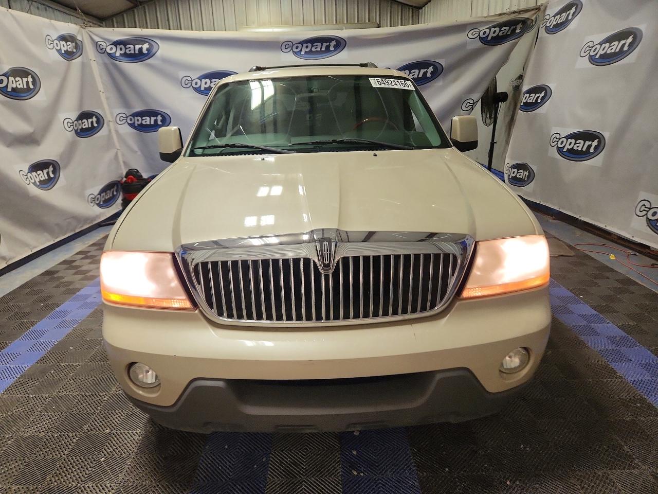 2005 Lincoln Aviator Cream vin: 5LMEU68H75ZJ01832
