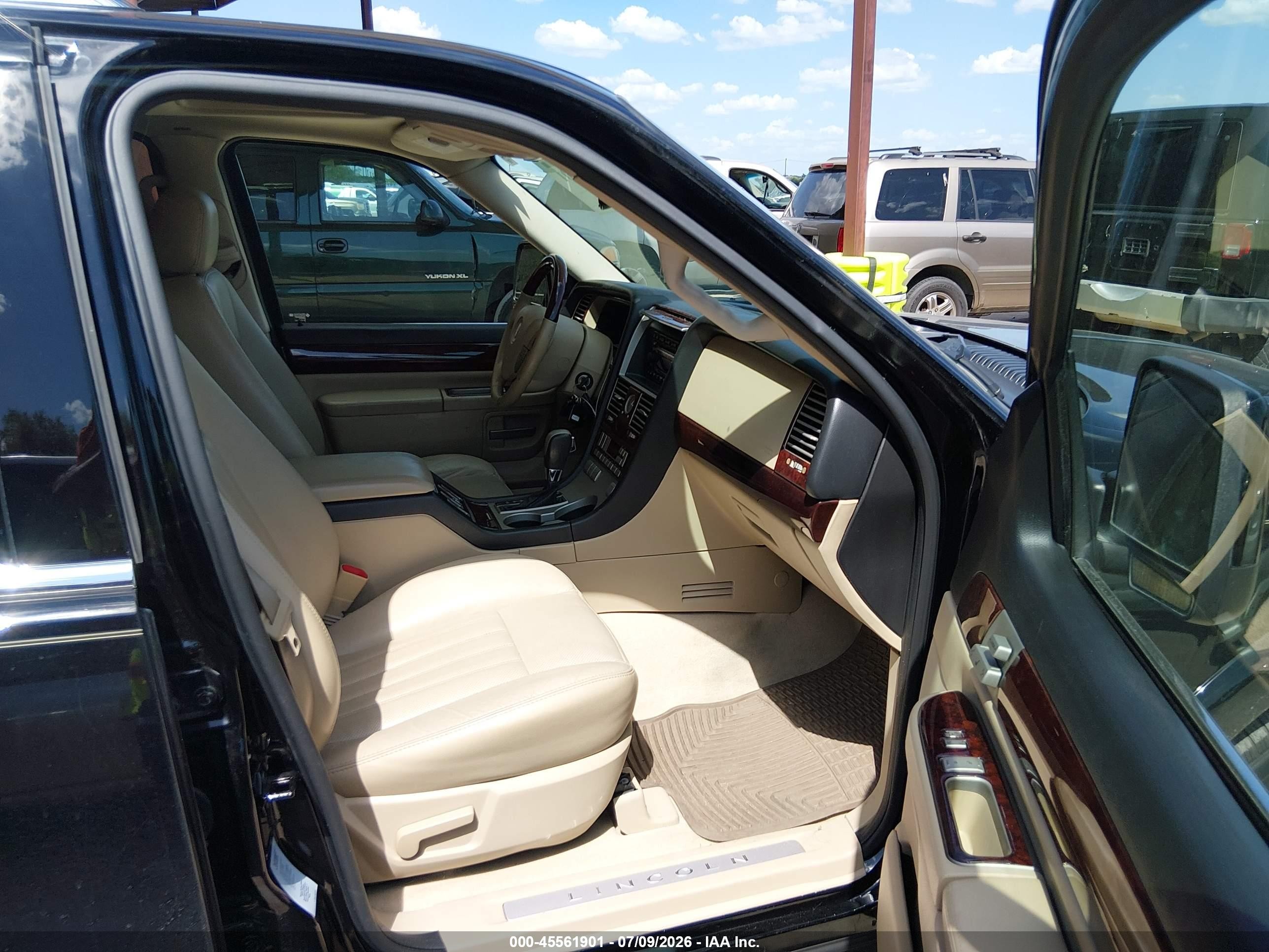 2005 Lincoln Aviator   Черный vin: 5LMEU68HX5ZJ20200