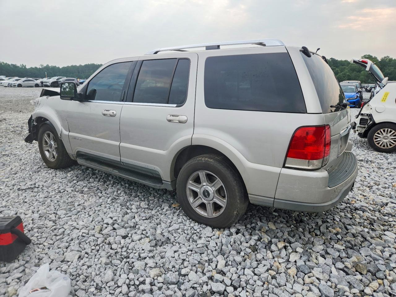 2005 Lincoln Aviator Silver vin: 5LMEU88H65ZJ27611