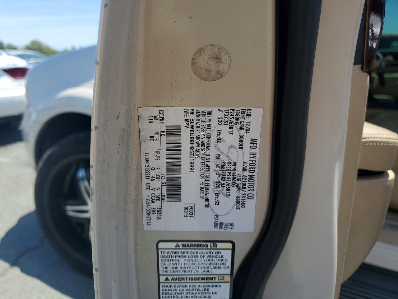 2005 Lincoln Aviator White vin: 5LMEU88H85ZJ18991