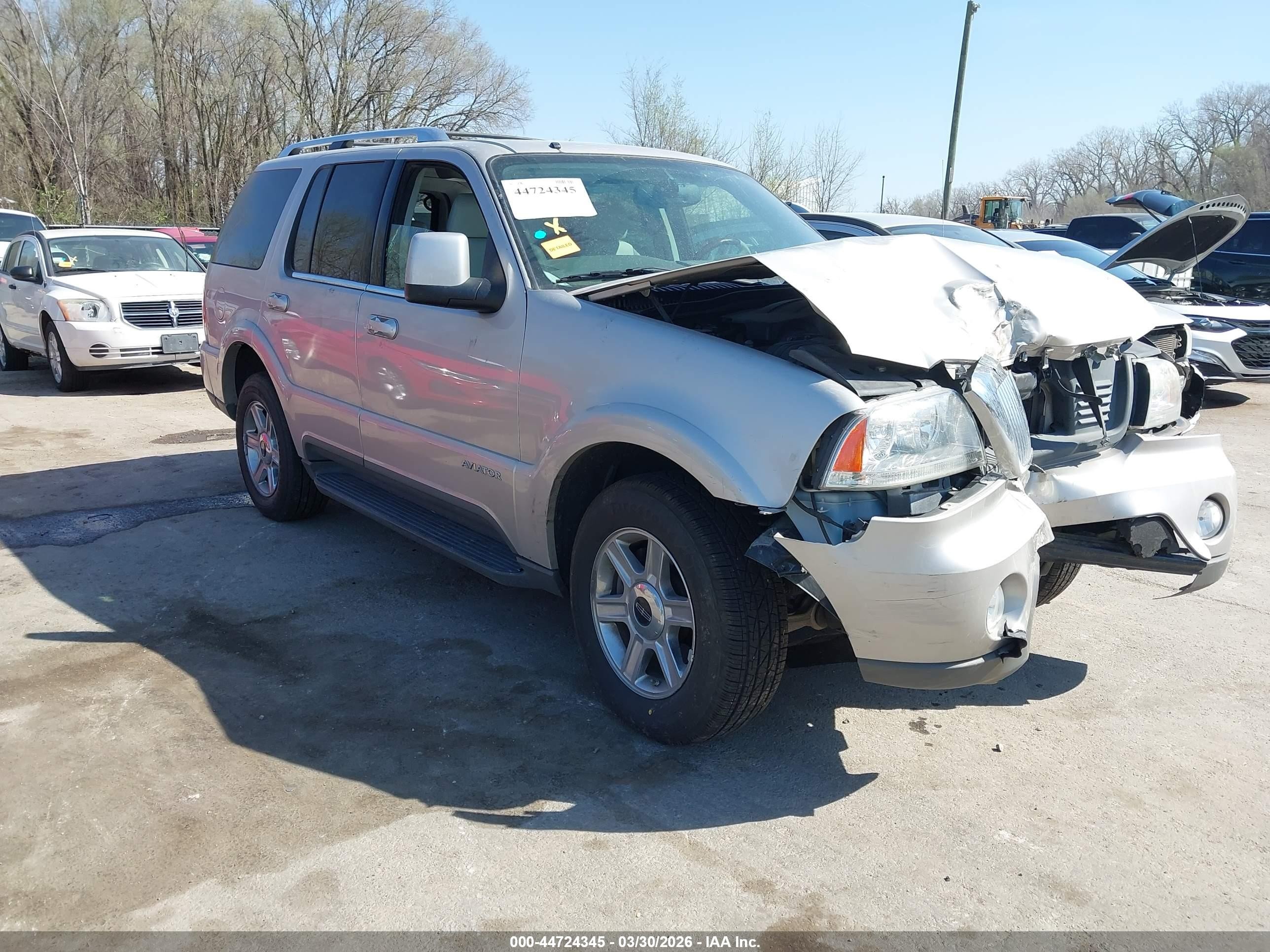 2005 Lincoln Aviator   Серебряный vin: 5LMEU88H95ZJ26419