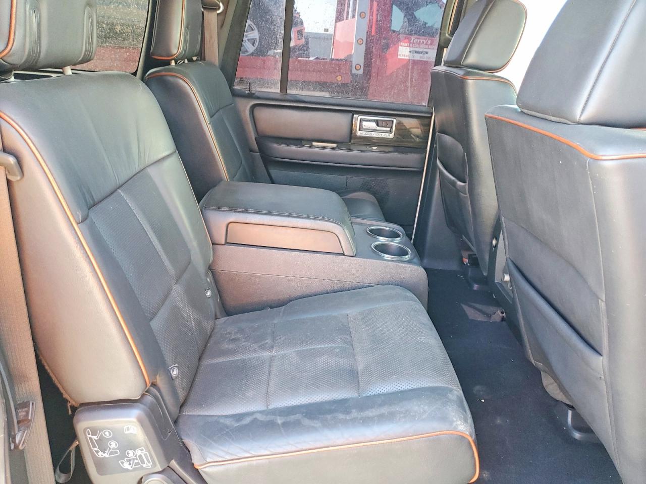 2008 Lincoln Navigator L White vin: 5LMFL27538LJ02975
