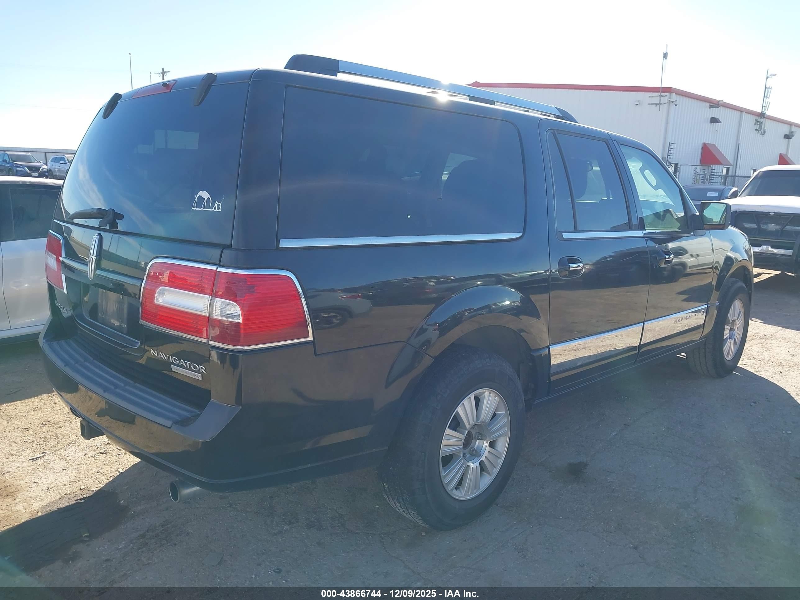 2009 Lincoln Navigator L   Черный vin: 5LMFL27539EJ01864