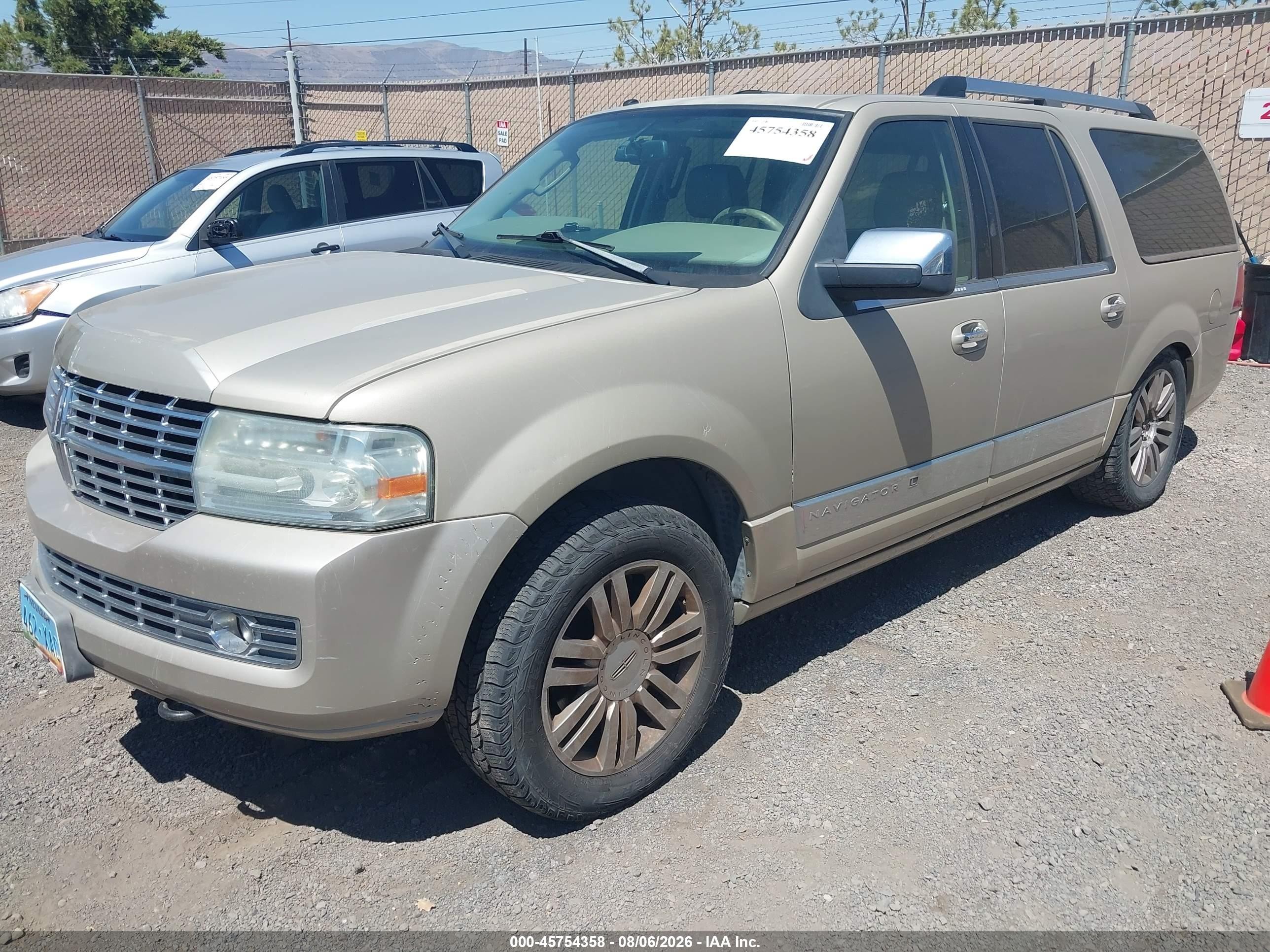 2007 Lincoln Navigator L   Brown vin: 5LMFL28577LJ10624