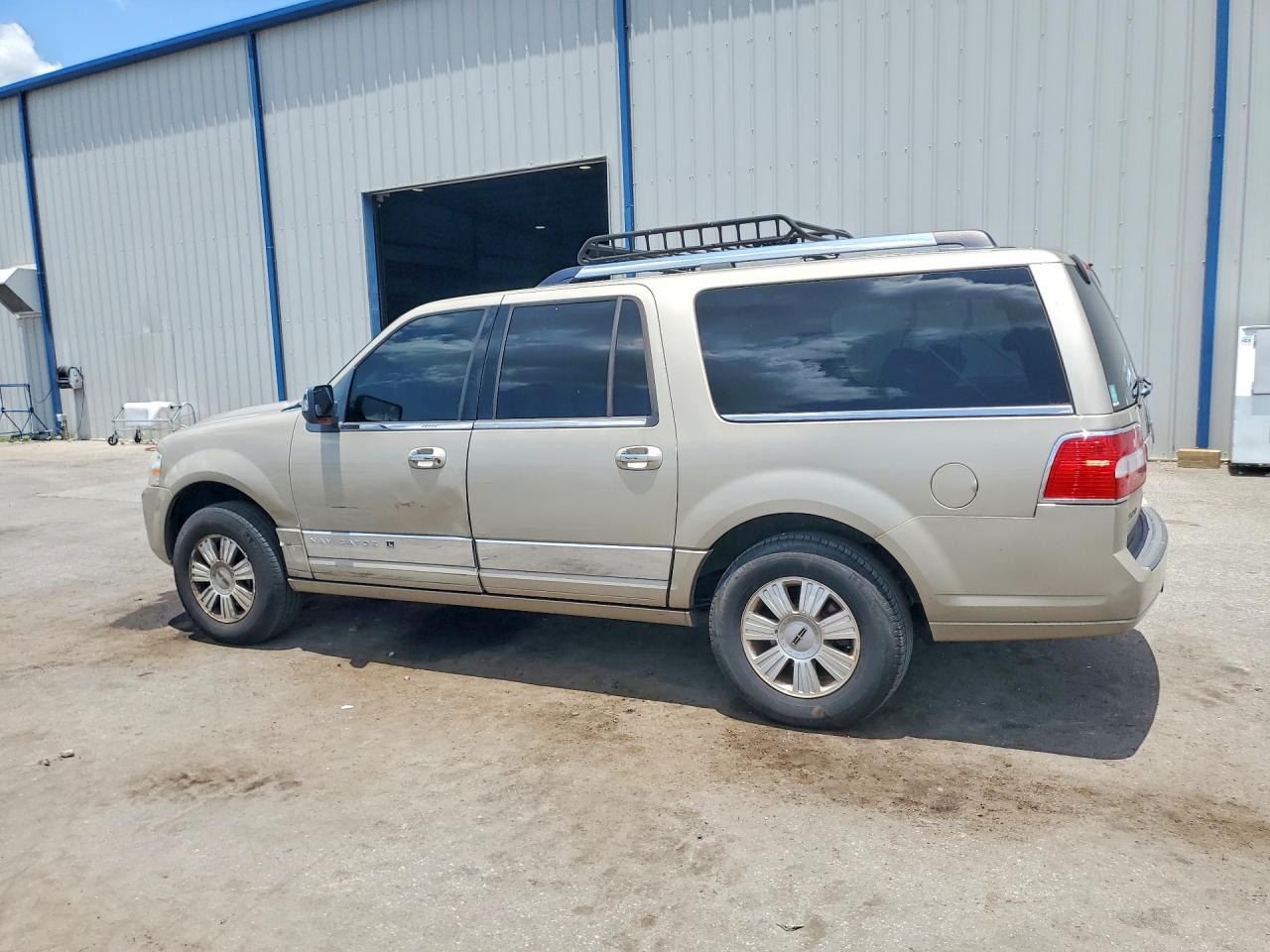 2007 Lincoln Navigator L Желто-коричневый vin: 5LMFL285X7LJ24176