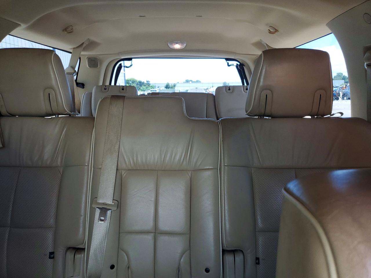 2007 Lincoln Navigator L Желто-коричневый vin: 5LMFL285X7LJ24176