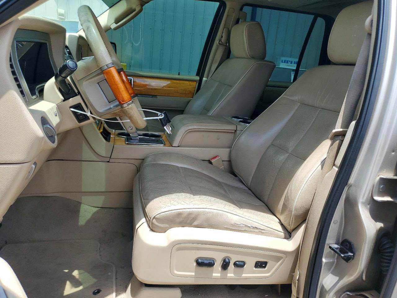 2007 Lincoln Navigator L Желто-коричневый vin: 5LMFL285X7LJ24176