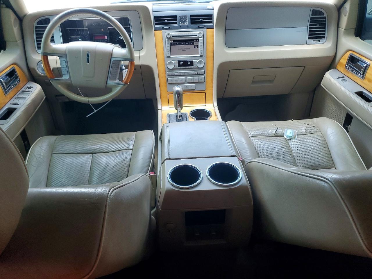 2007 Lincoln Navigator L Желто-коричневый vin: 5LMFL285X7LJ24176