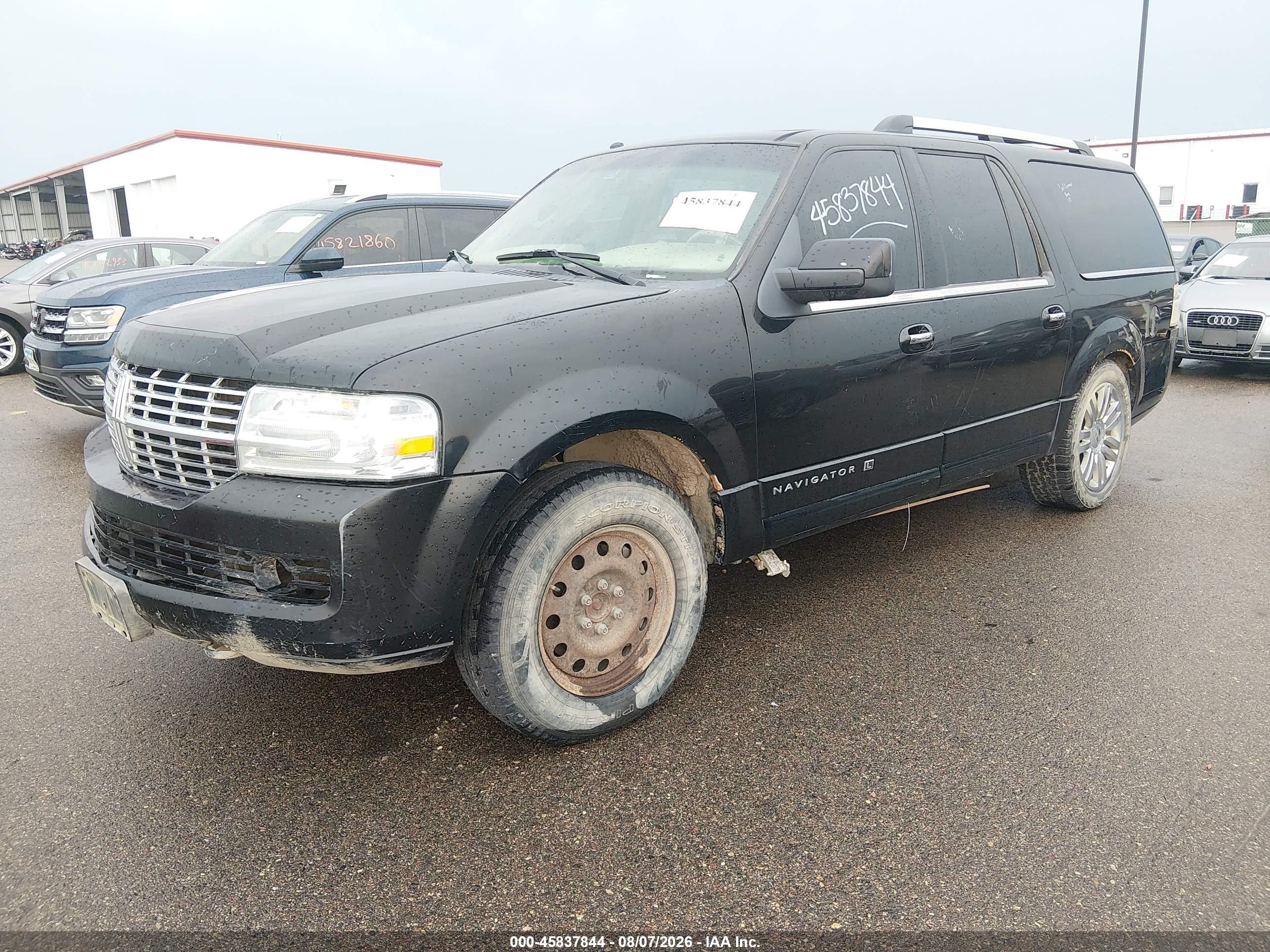 2008 Lincoln Navigator L   Black vin: 5LMFL285X8LJ01613