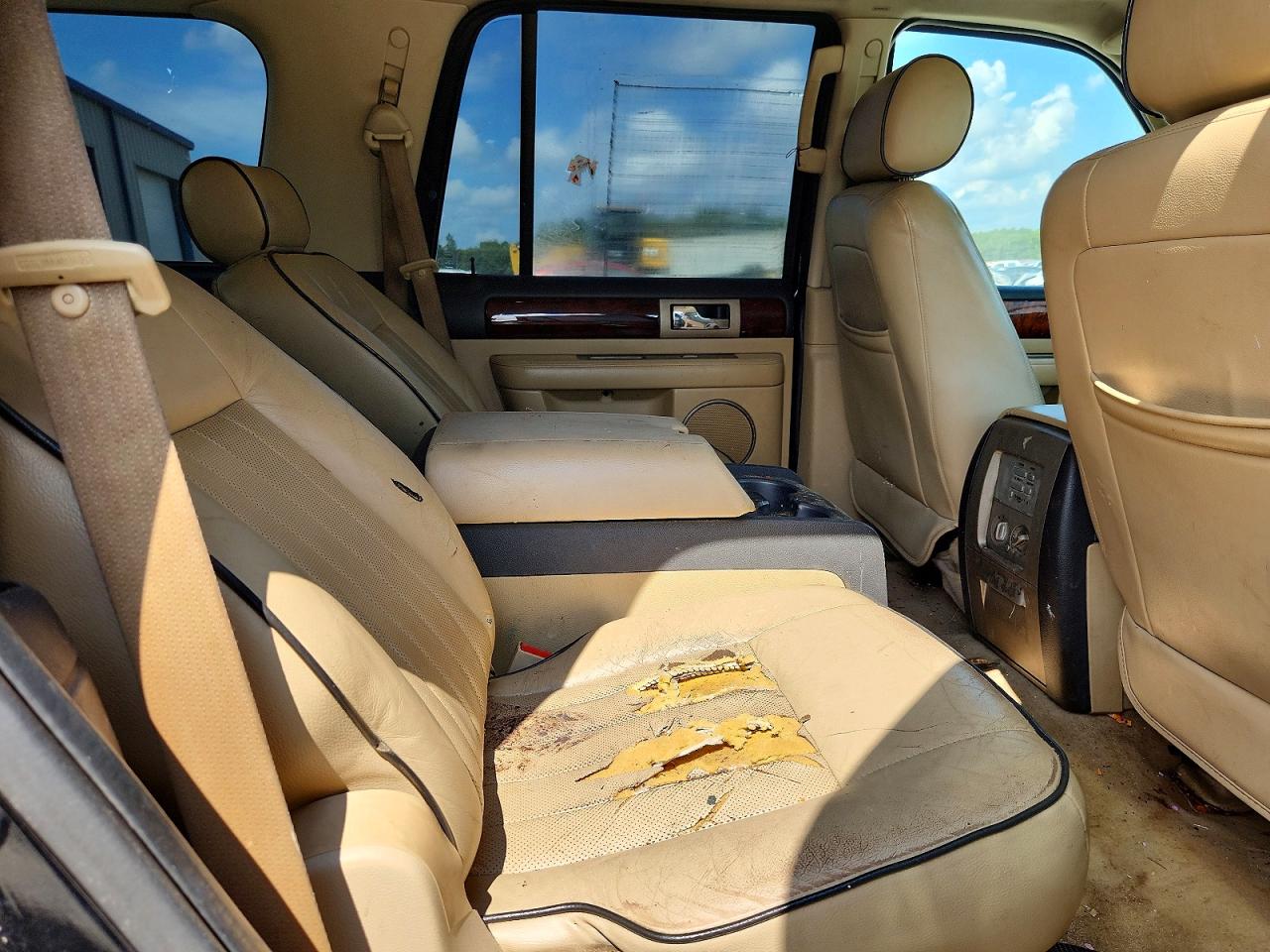 2006 Lincoln Navigator Black vin: 5LMFU27506LJ28296