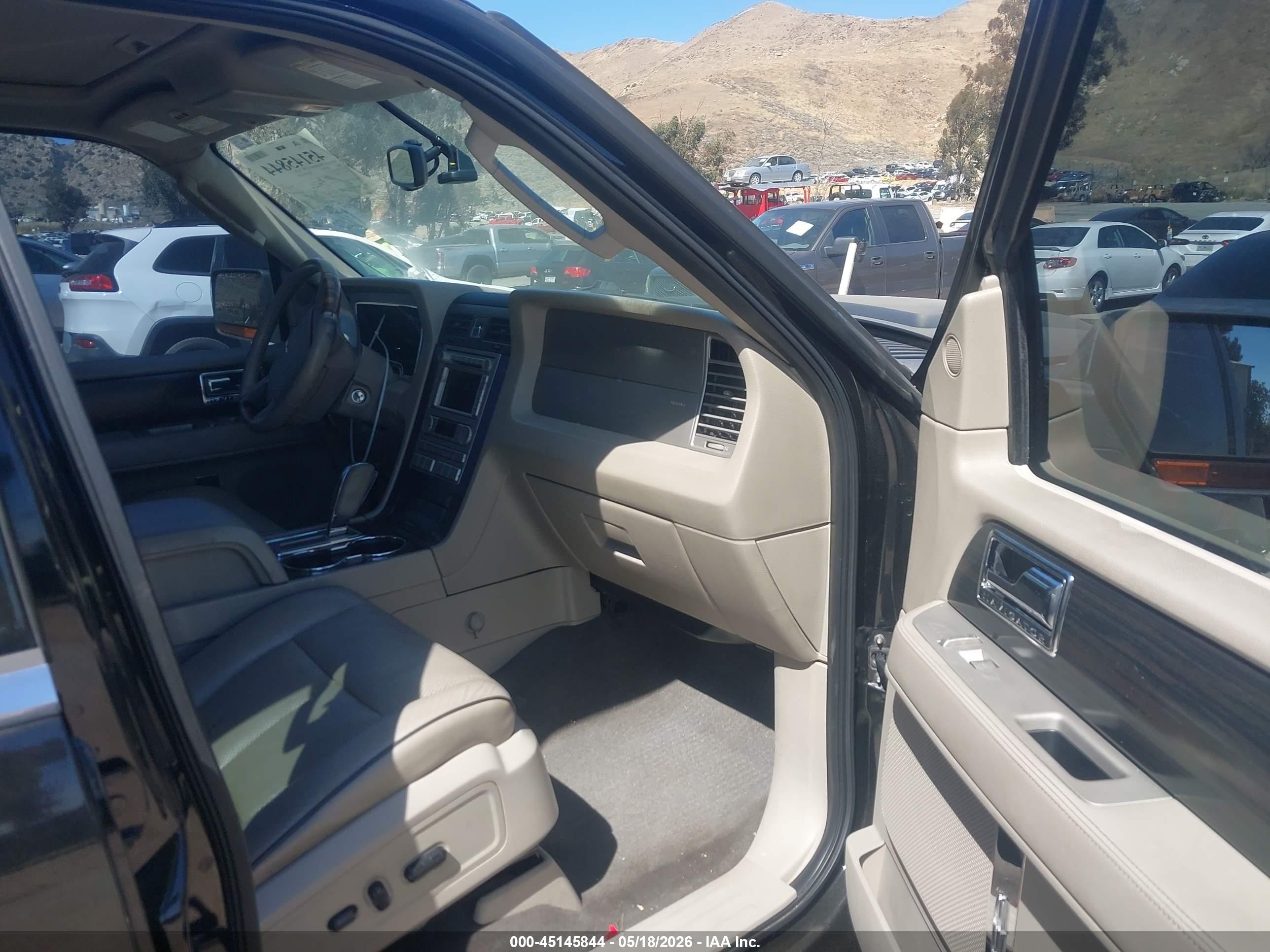2007 Lincoln Navigator Ultimate Black vin: 5LMFU27507LJ03111