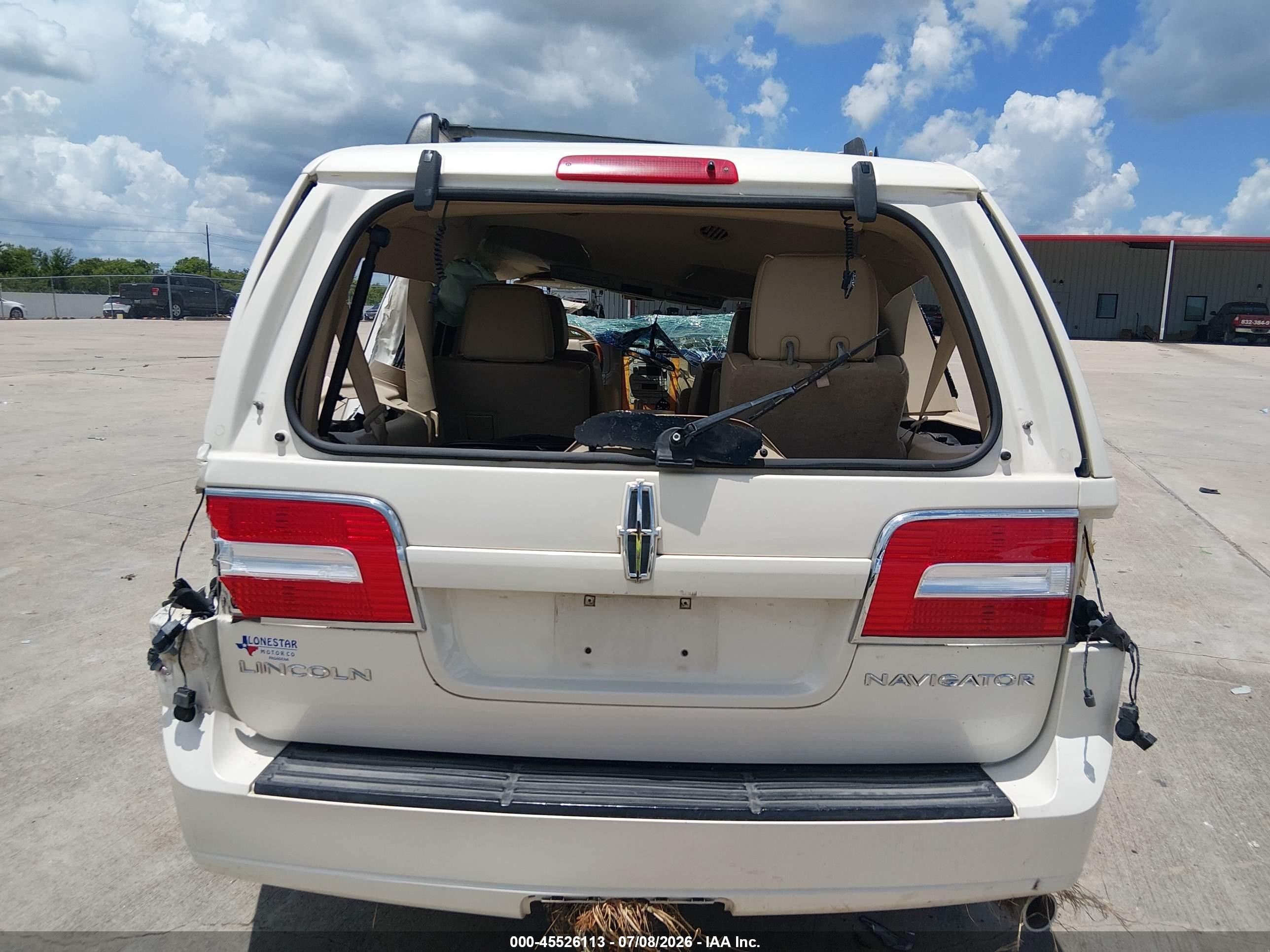 2007 Lincoln Navigator Ultimate White vin: 5LMFU27507LJ16053