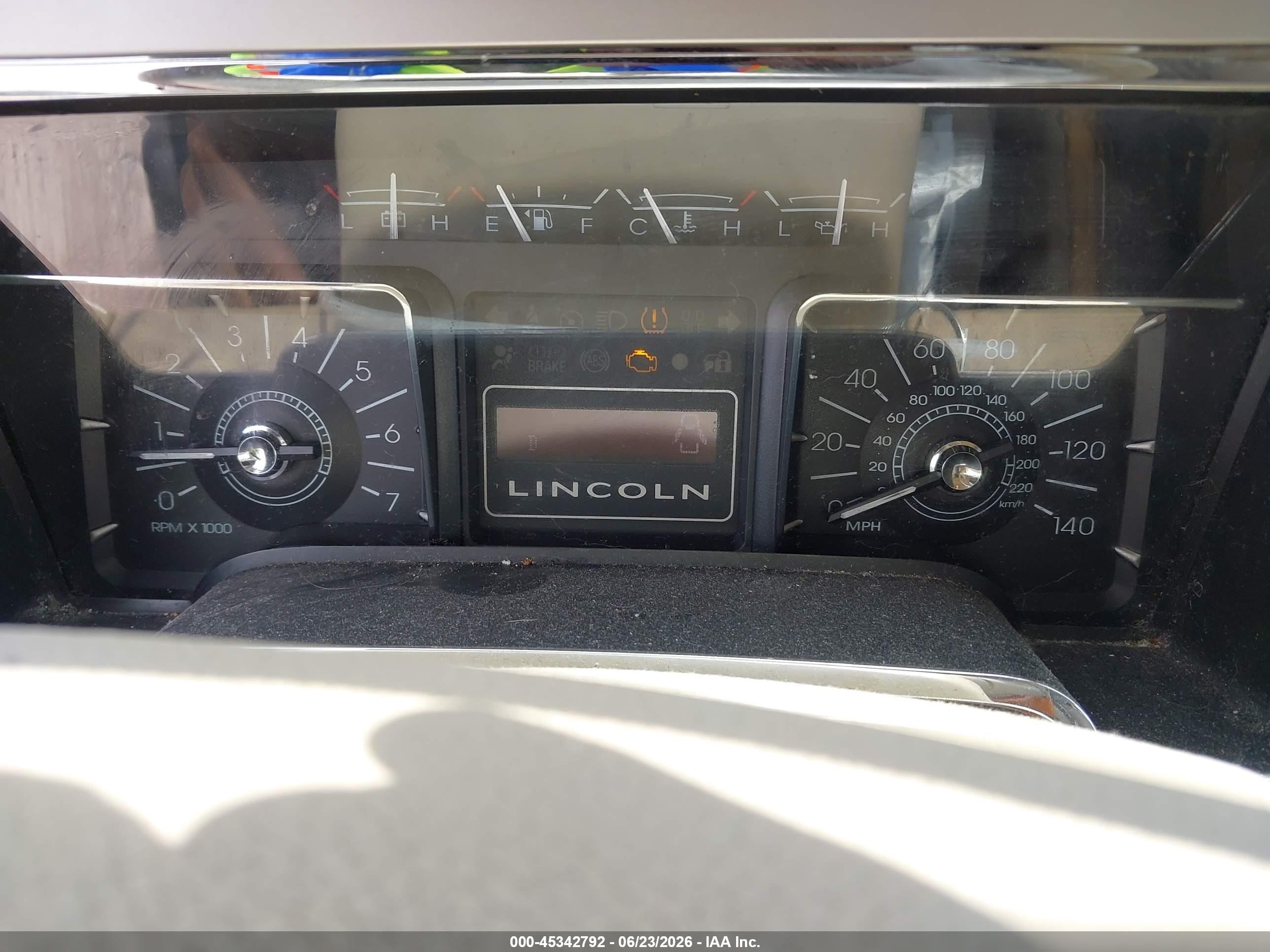 2008 Lincoln Navigator   Black vin: 5LMFU27508LJ04745