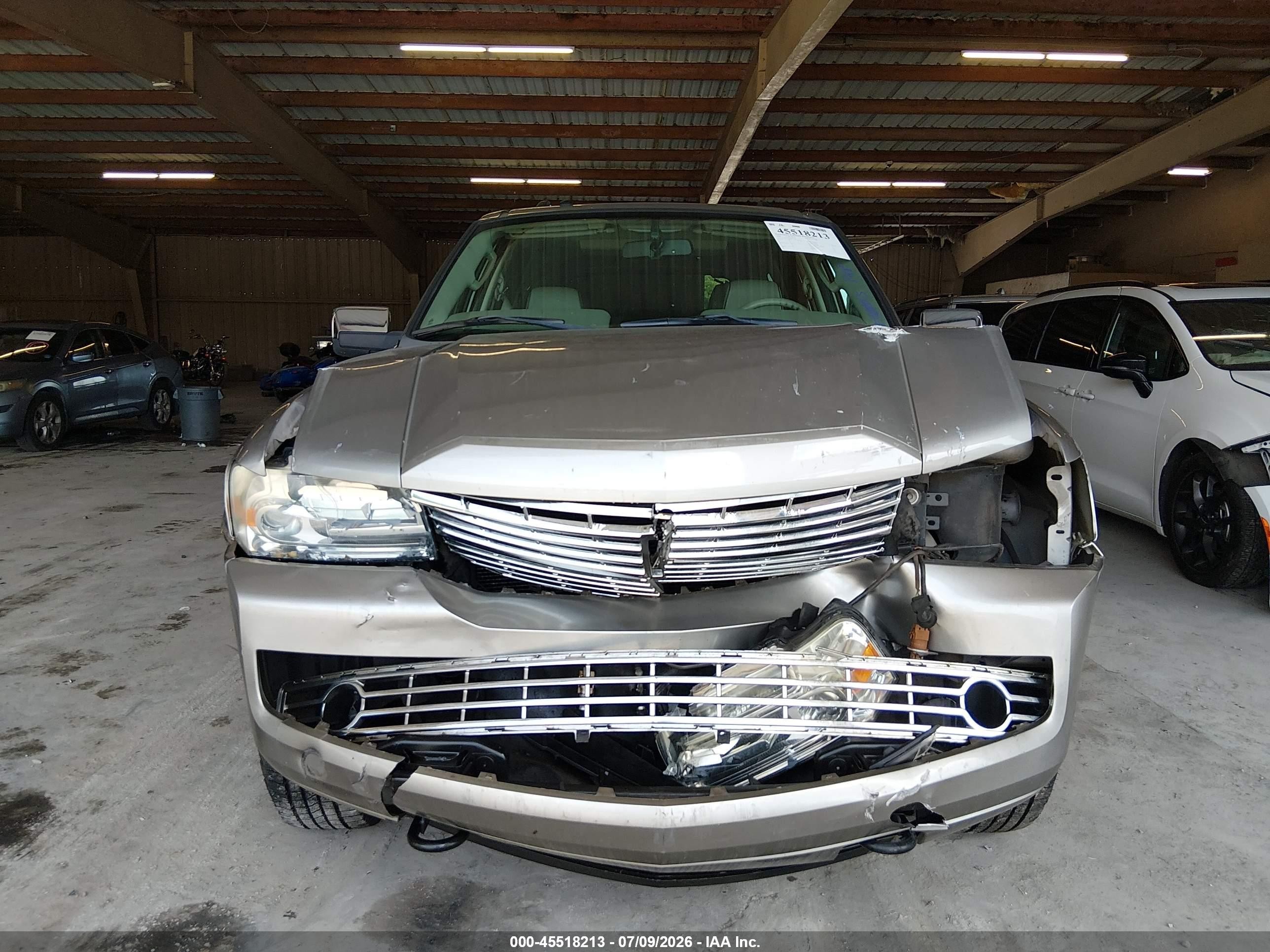 2008 Lincoln Navigator   Gray vin: 5LMFU27508LJ21920