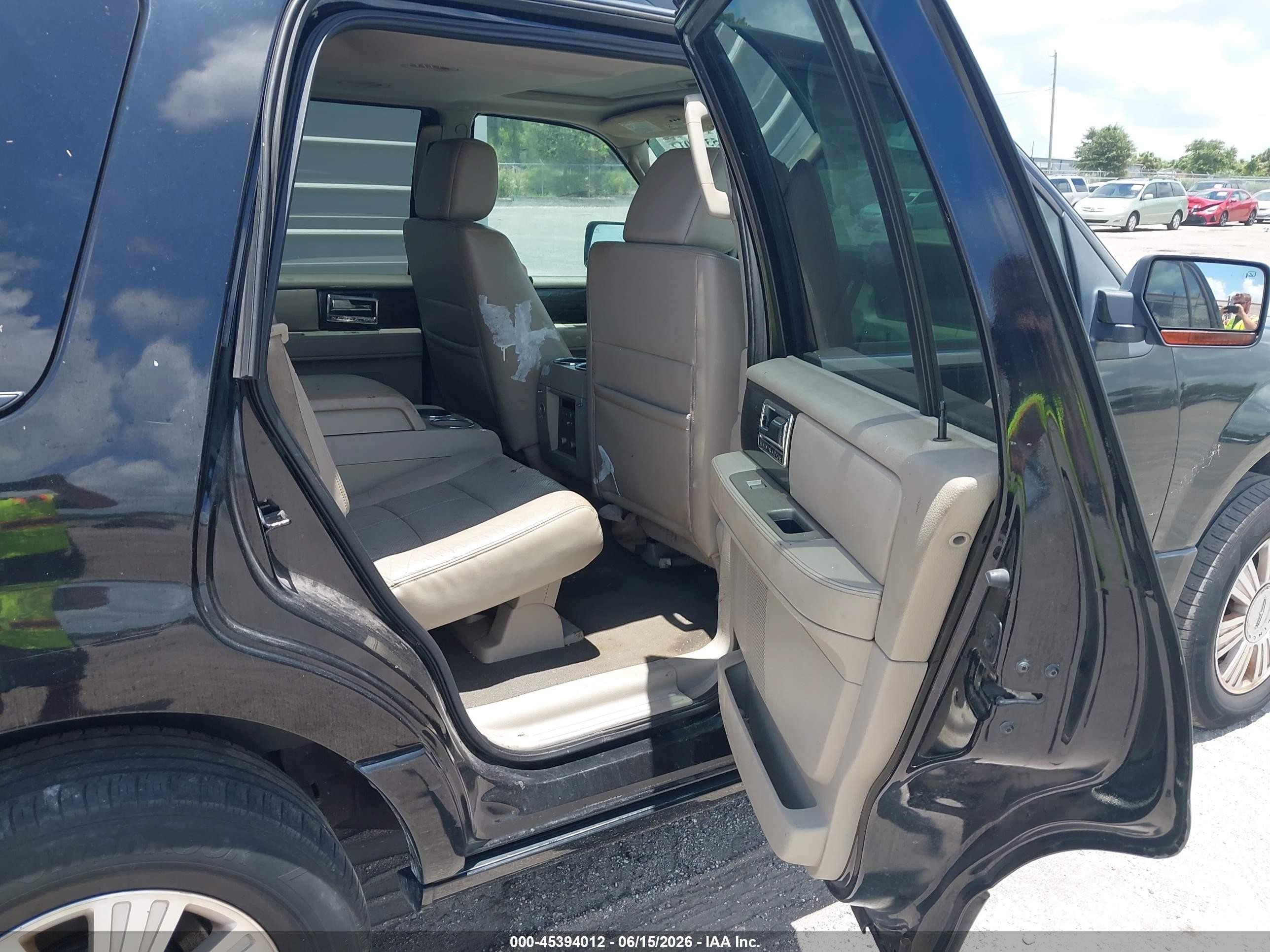 2007 Lincoln Navigator Ultimate Black vin: 5LMFU27517LJ04607