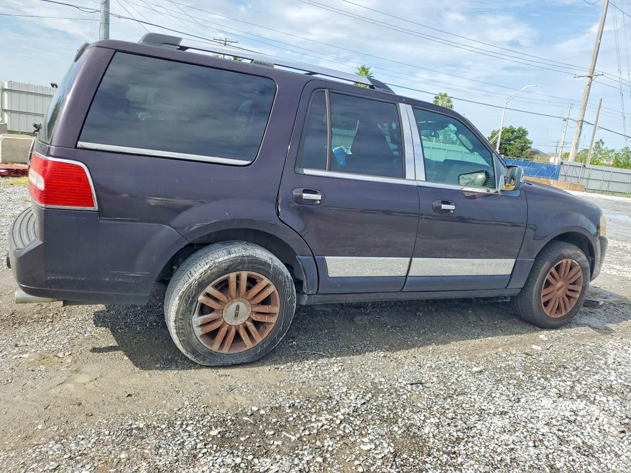 2007 Lincoln Navigator Black vin: 5LMFU27517LJ10813
