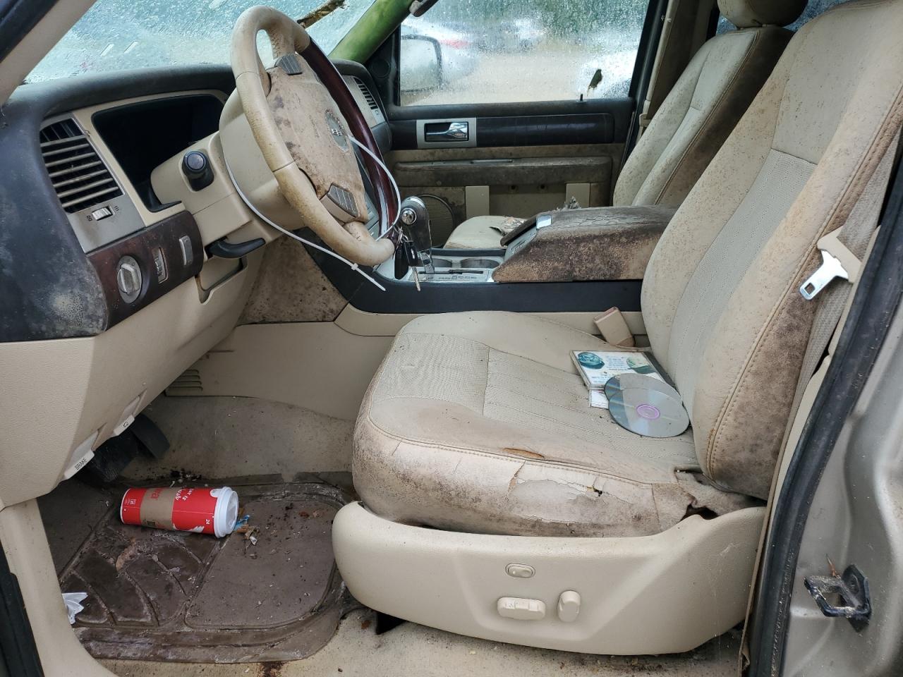 2005 Lincoln Navigator Tan vin: 5LMFU27525LJ10705