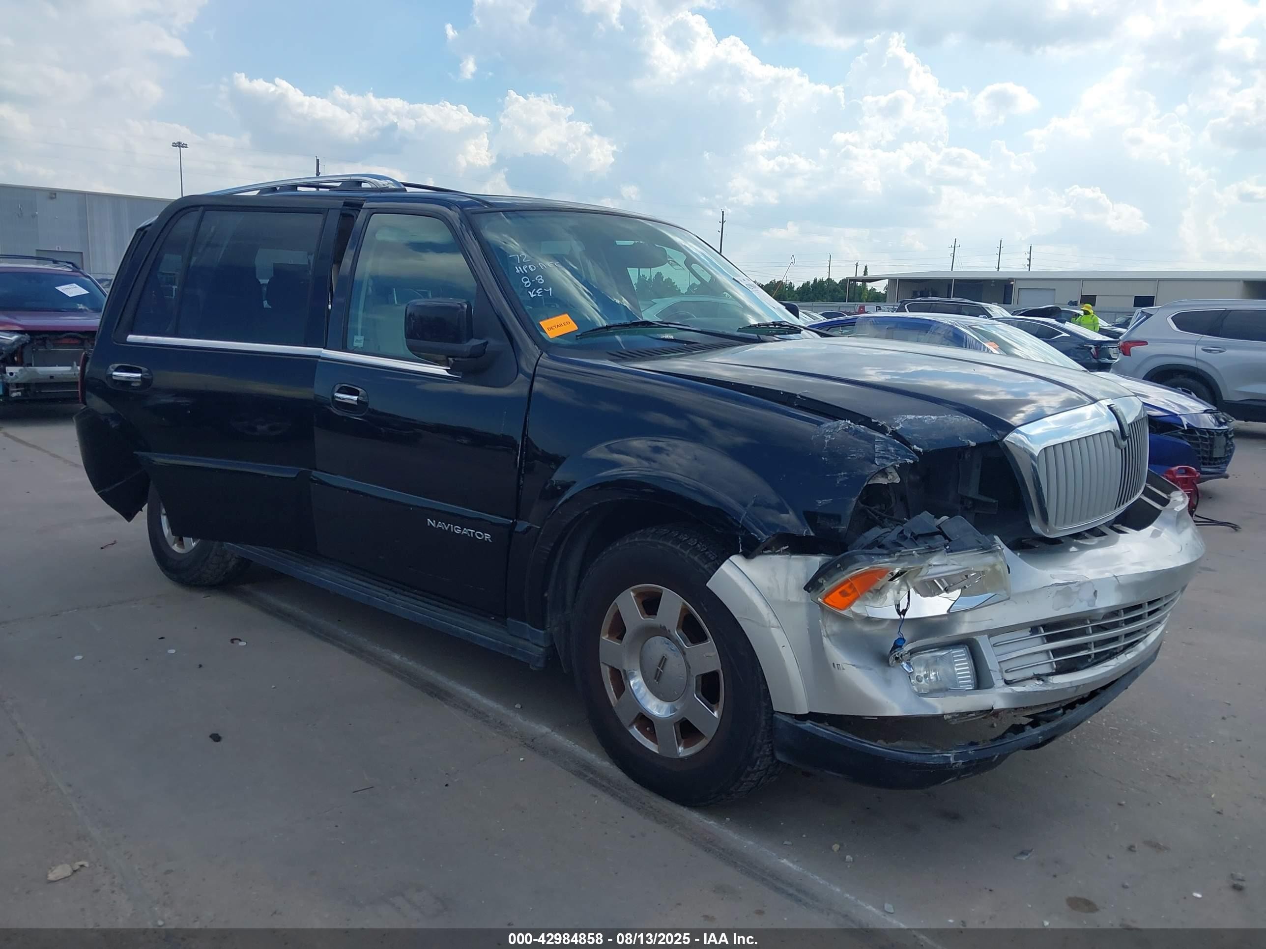 2005 Lincoln Navigator   Black vin: 5LMFU27525LJ24958