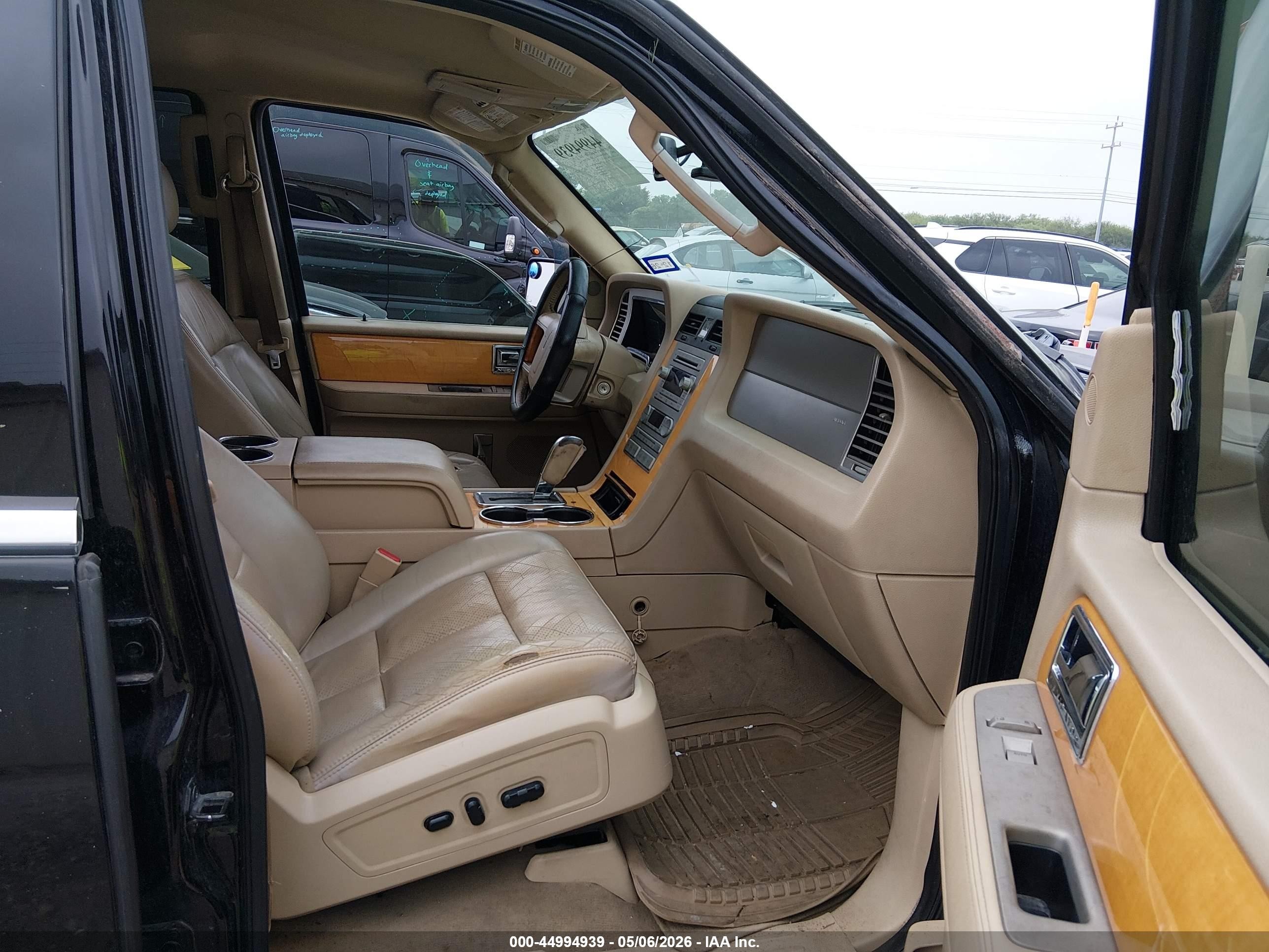 2008 Lincoln Navigator   Черный vin: 5LMFU27528LJ21529