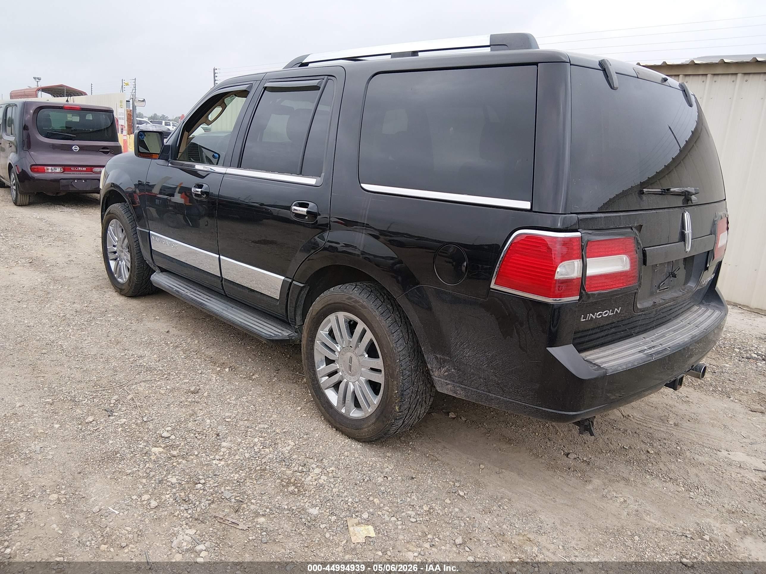 2008 Lincoln Navigator   Черный vin: 5LMFU27528LJ21529