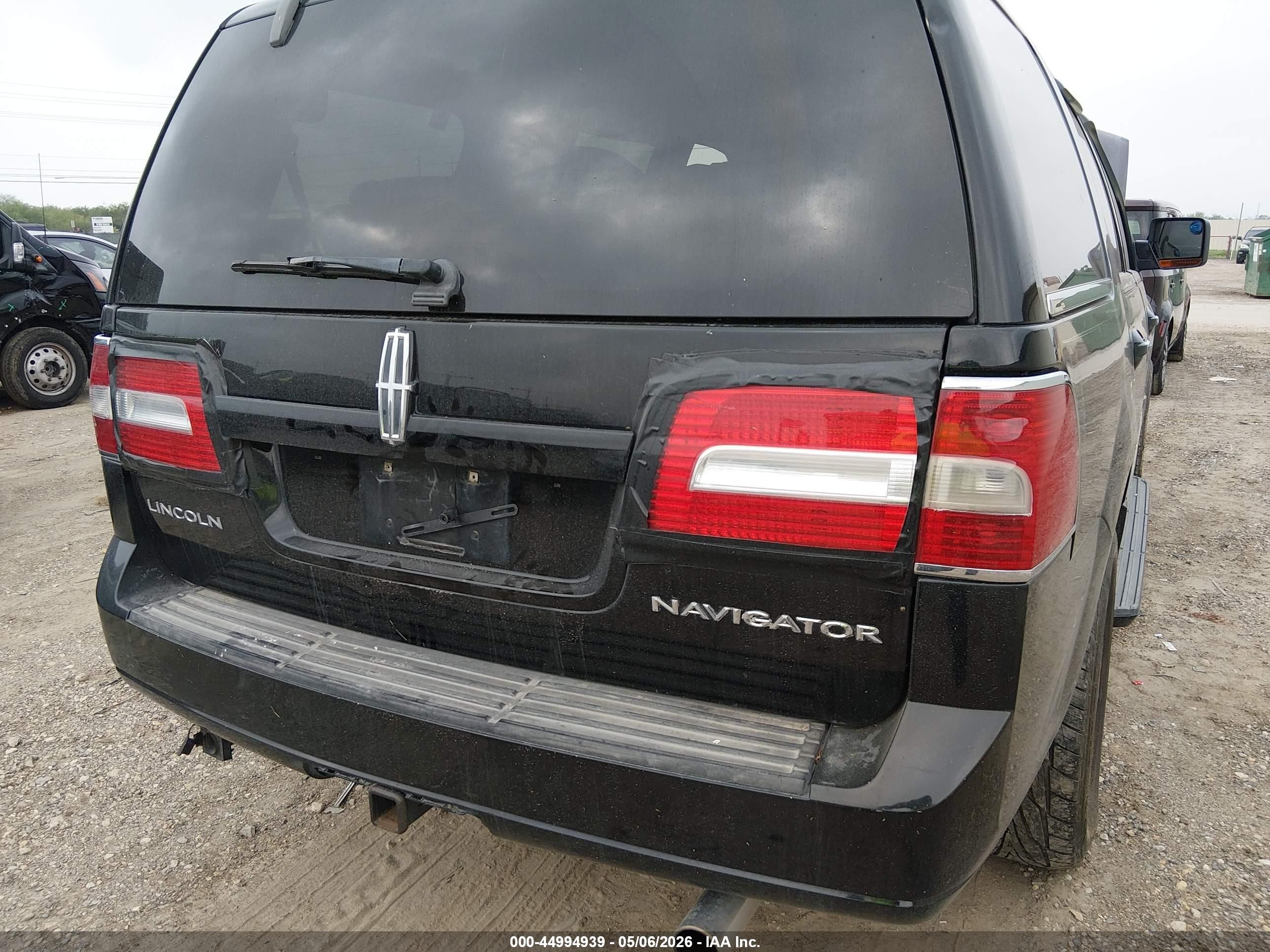 2008 Lincoln Navigator   Черный vin: 5LMFU27528LJ21529