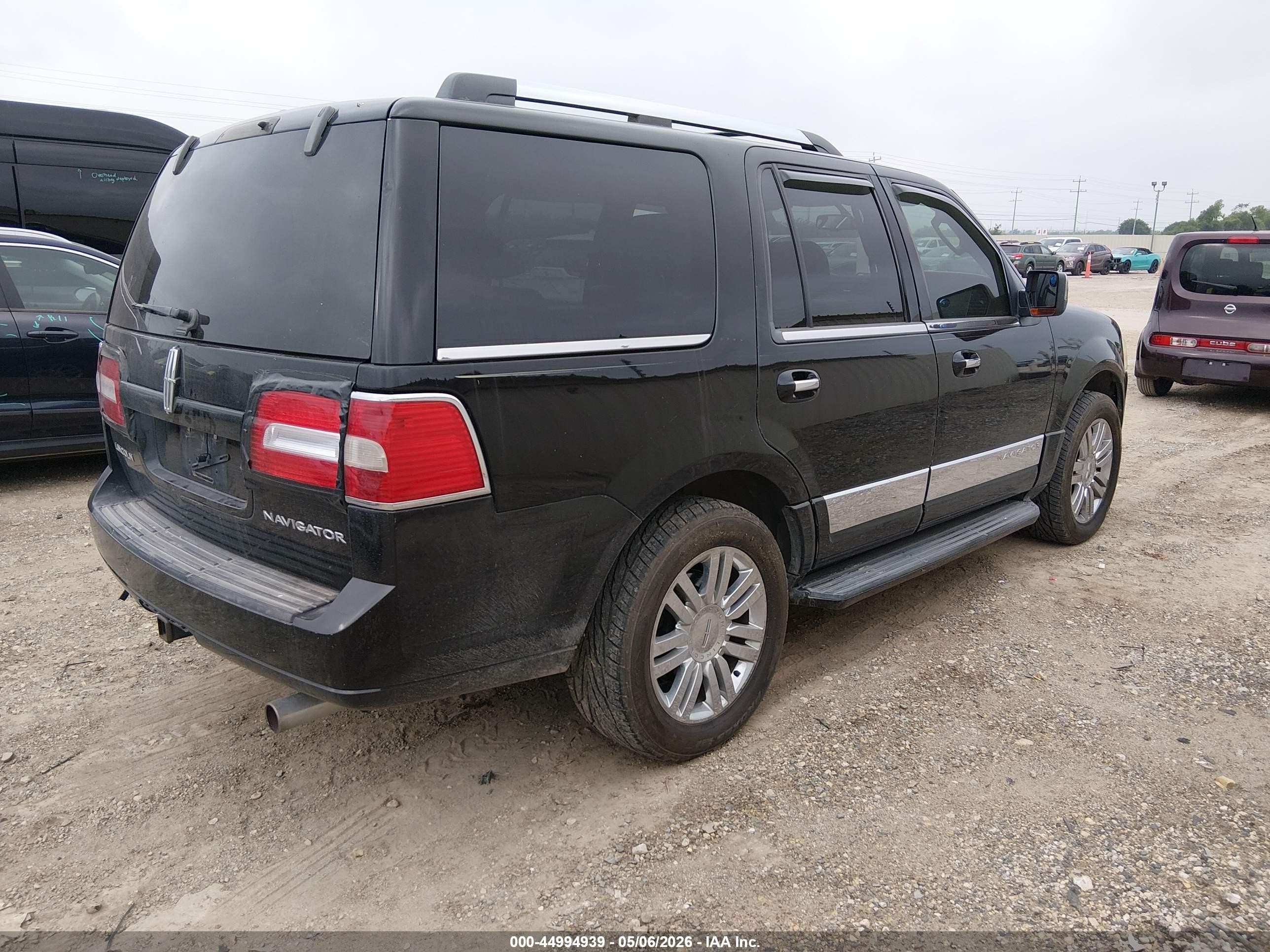 2008 Lincoln Navigator   Черный vin: 5LMFU27528LJ21529