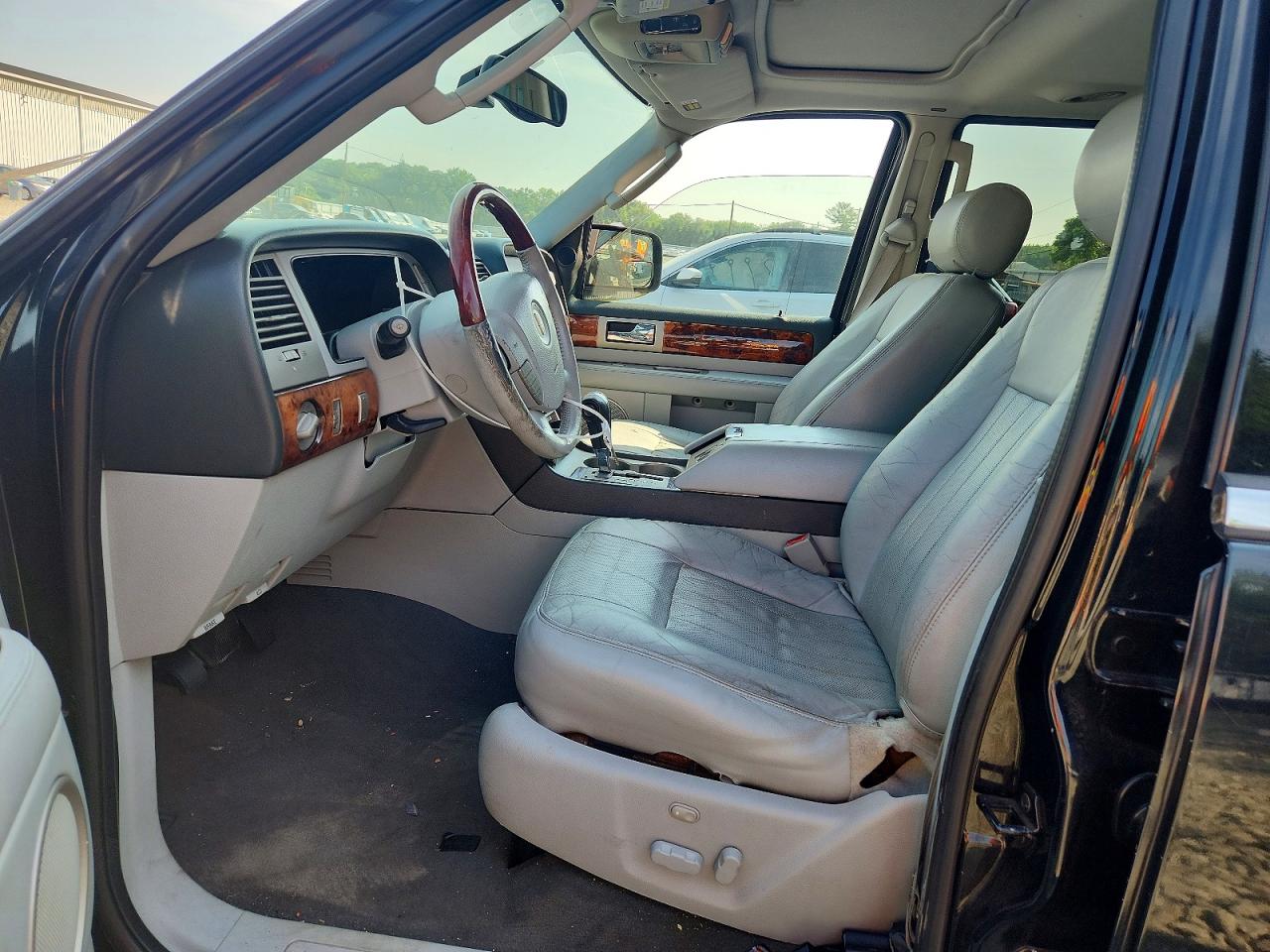 2005 Lincoln Navigator Black vin: 5LMFU27535LJ05190