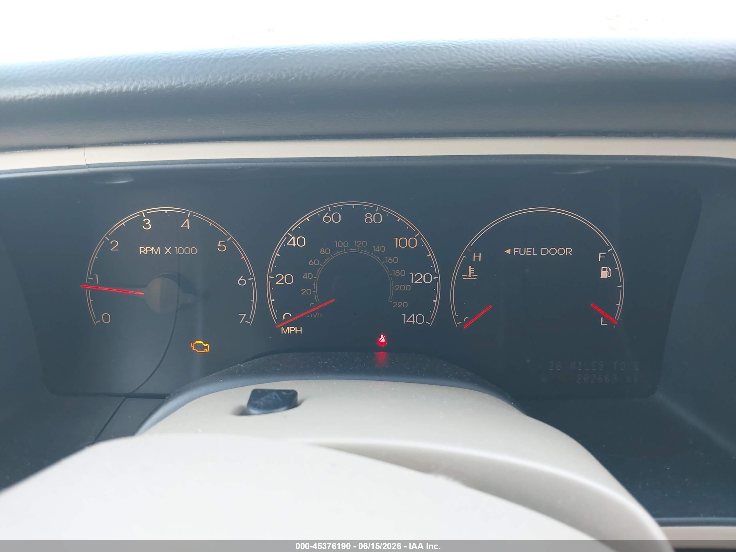2005 Lincoln Navigator   Серебряный vin: 5LMFU27535LJ17405