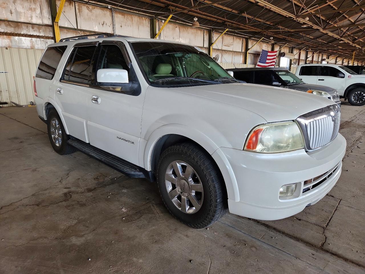2006 Lincoln Navigator Белый vin: 5LMFU27536LJ12755