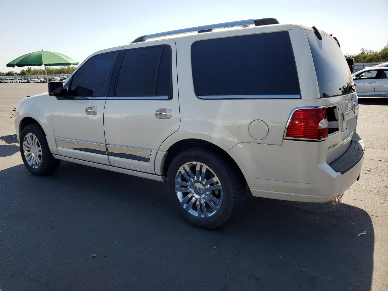 2008 Lincoln Navigator Beige vin: 5LMFU27538LJ05534