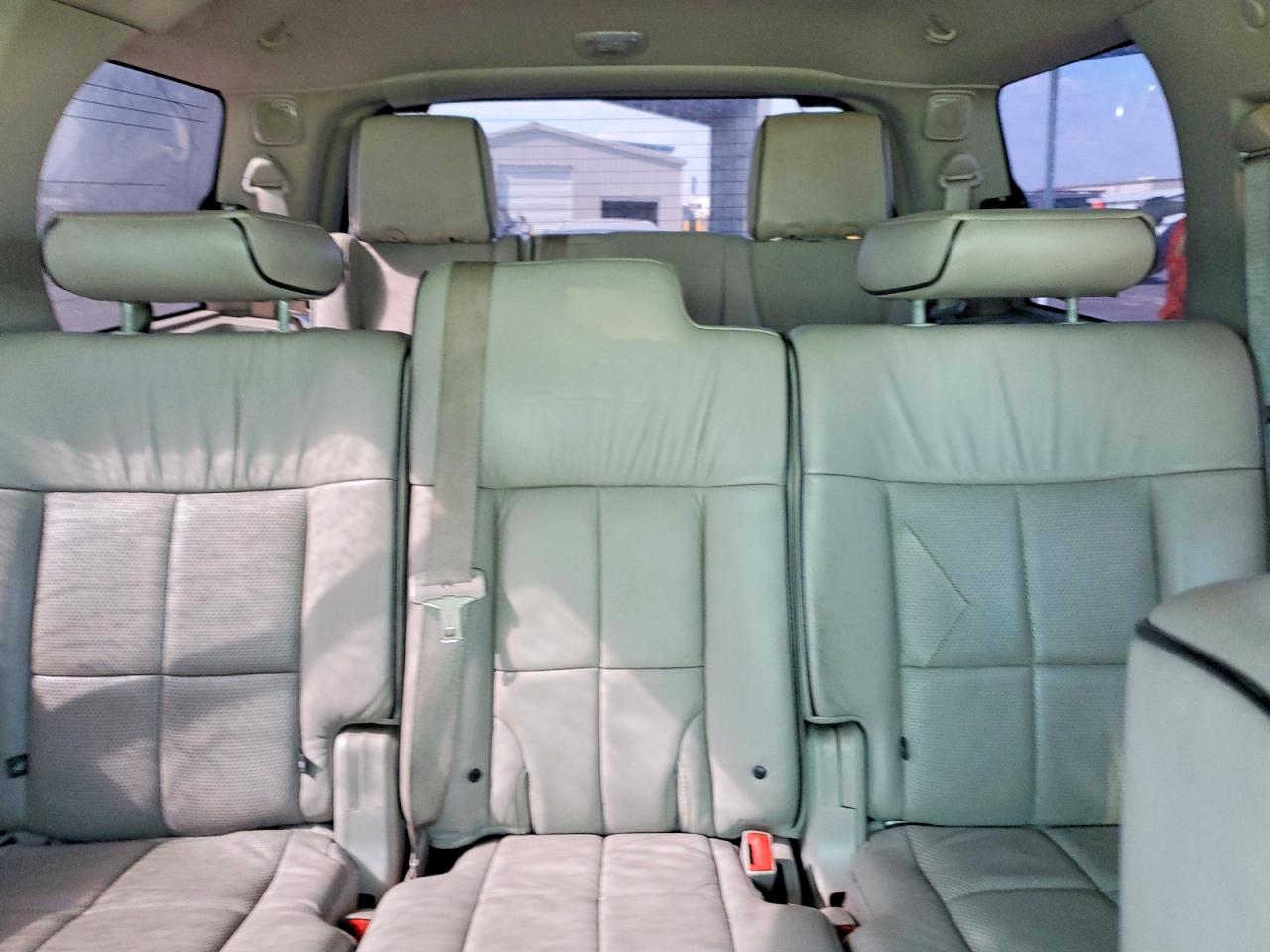 2008 Lincoln Navigator Beige vin: 5LMFU27538LJ05534