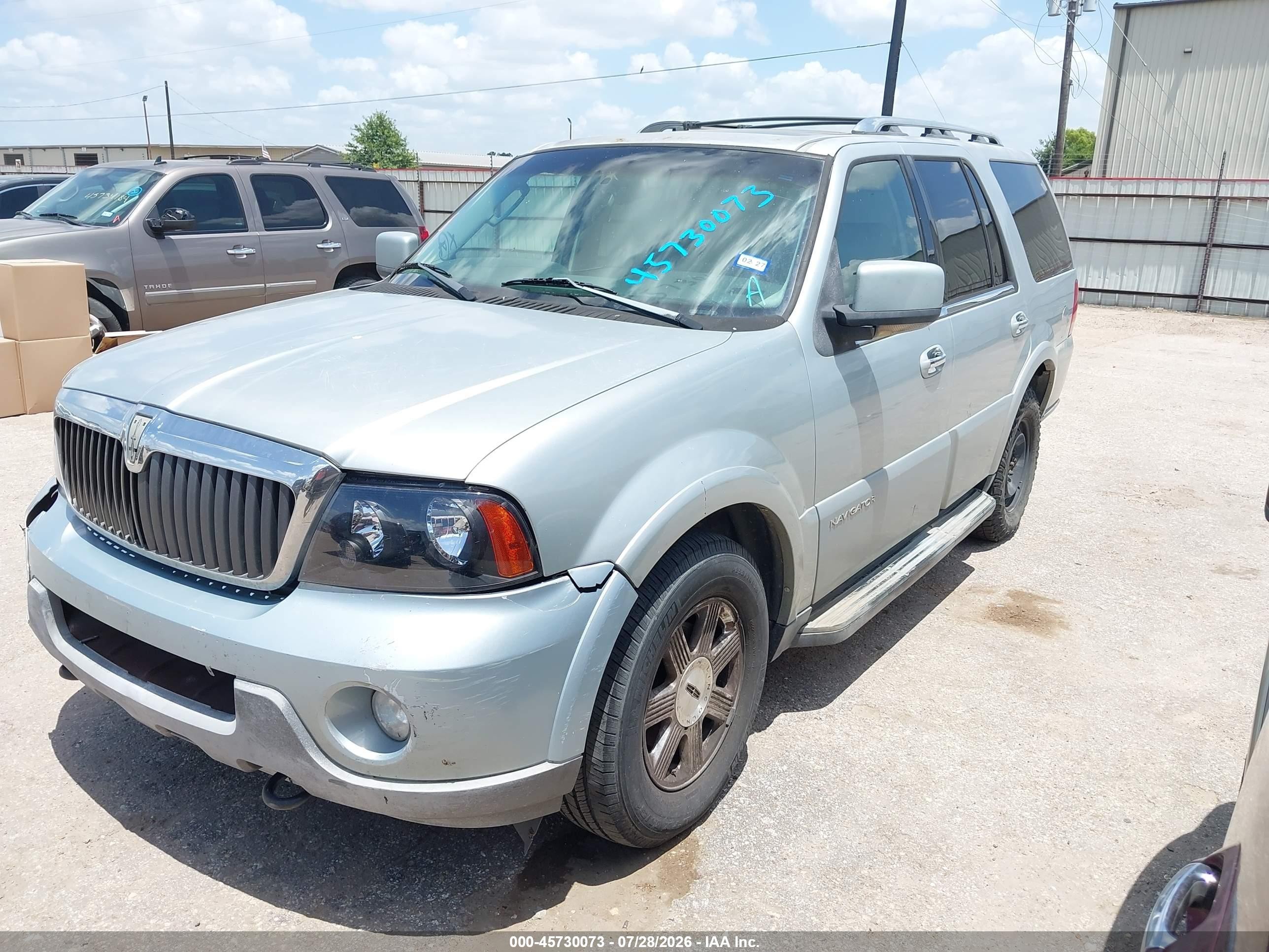 2005 Lincoln Navigator   Gray vin: 5LMFU27545LJ12617