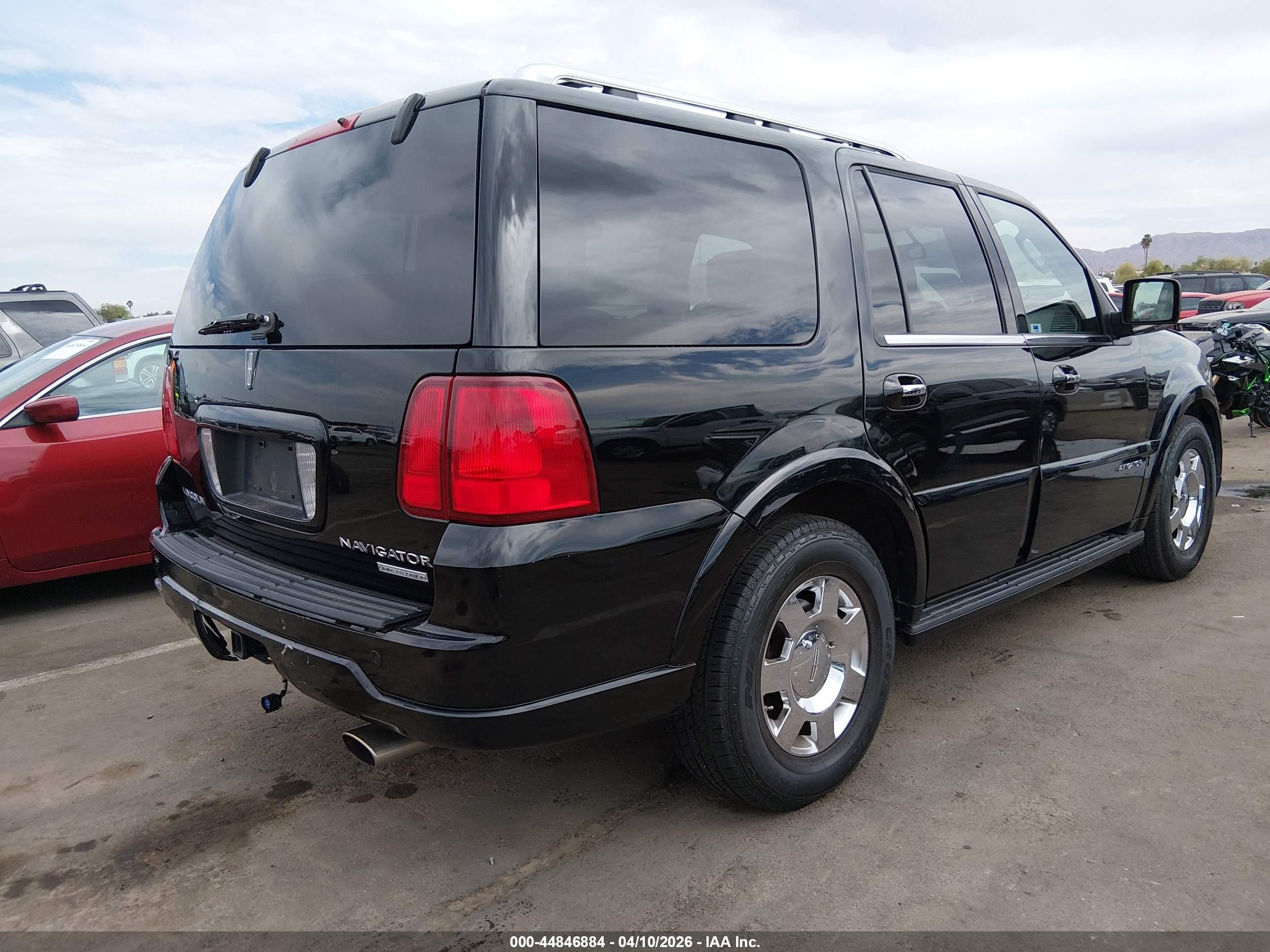 2005 Lincoln Navigator   Black vin: 5LMFU27545LJ24900