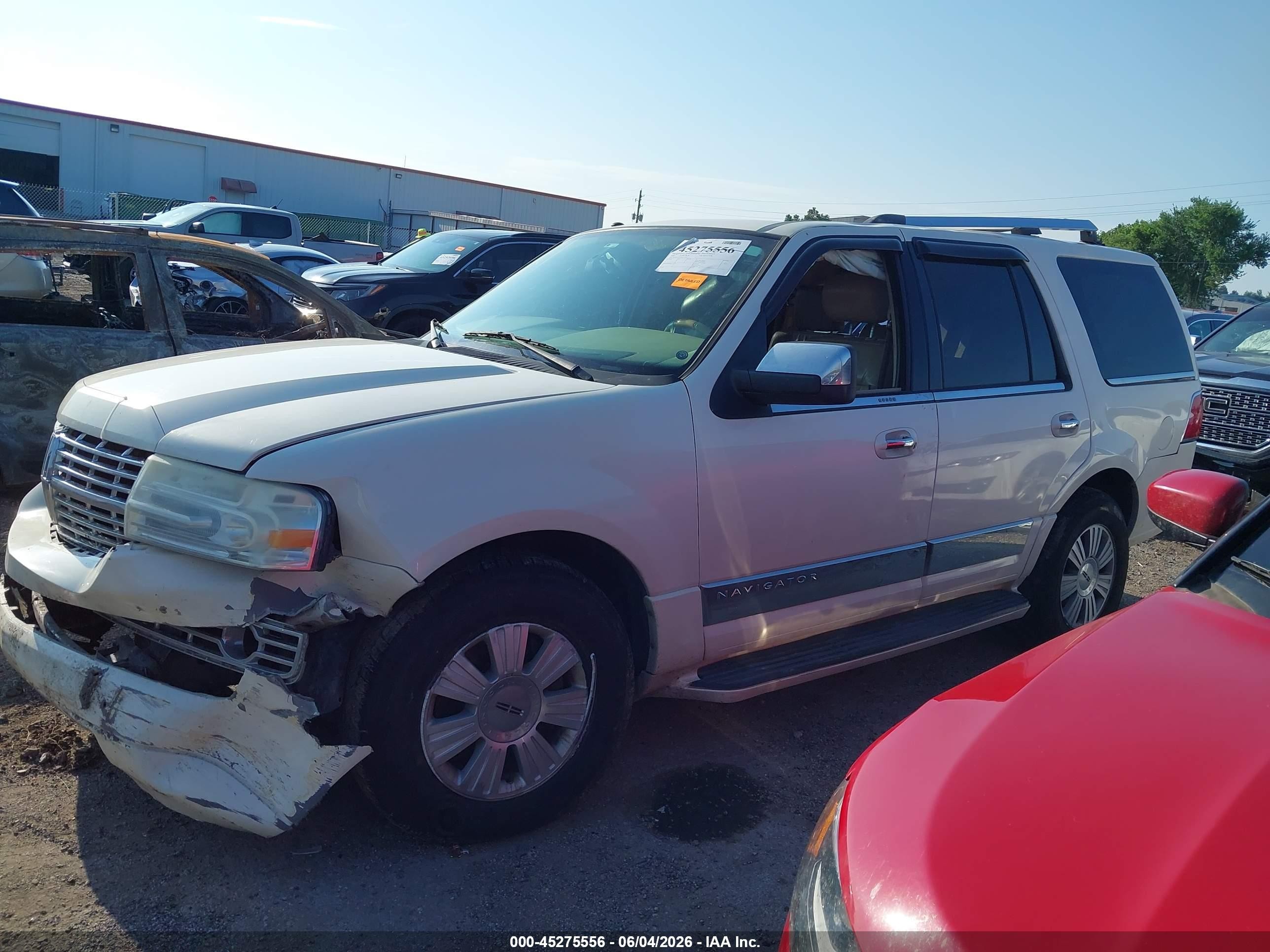 2007 Lincoln Navigator Ultimate White vin: 5LMFU27547LJ13110